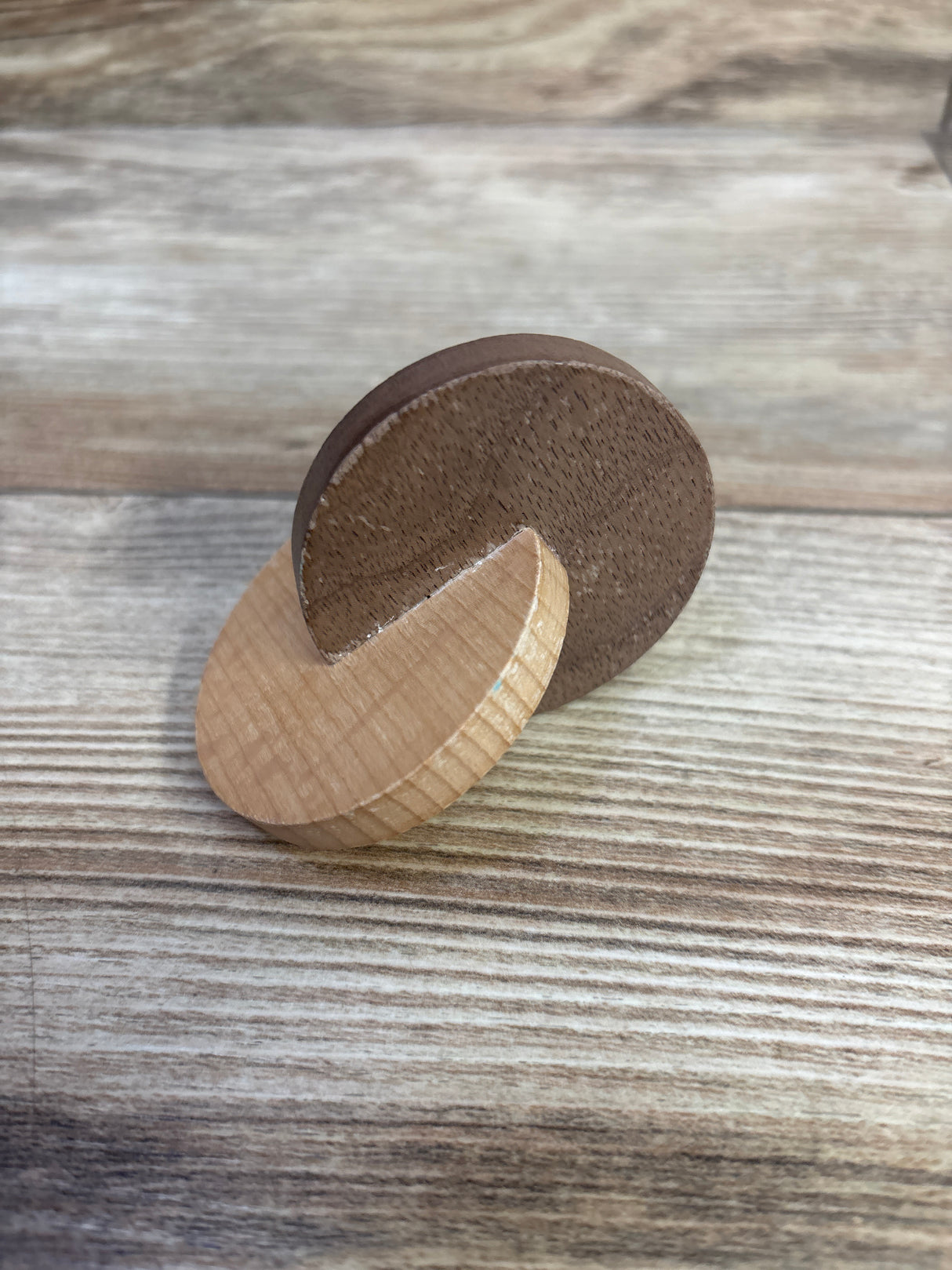 Lovevery Hand-to-Hand Discs
