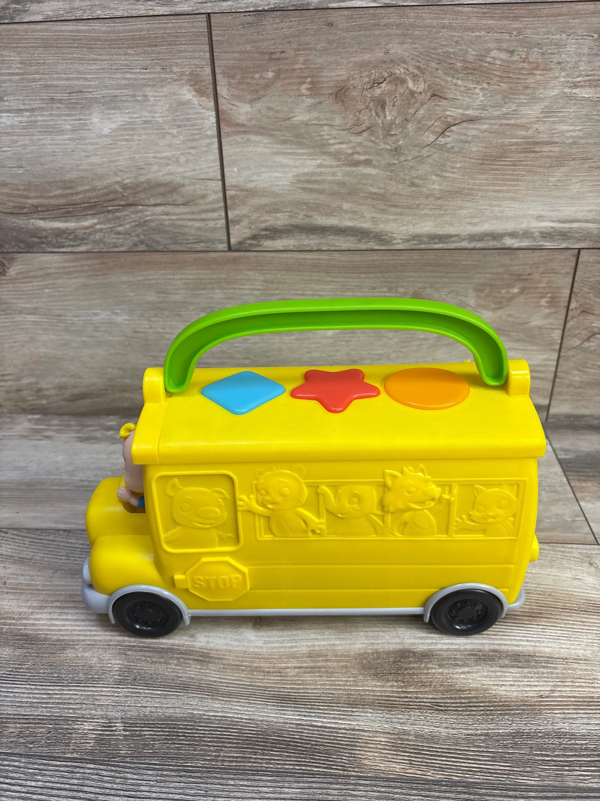 CoComelon Musical Learning Bus