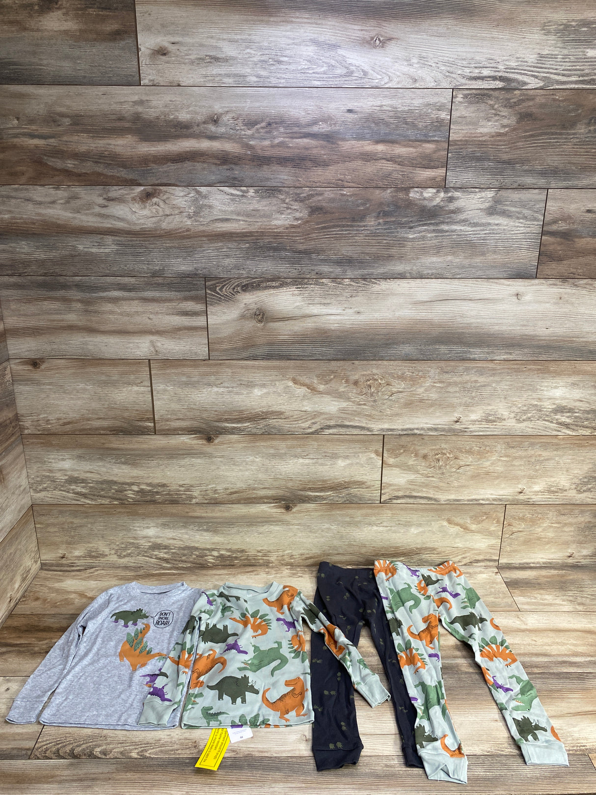 NEW Just One You 4pc Dinosaur Pajama Set Sage sz 4T