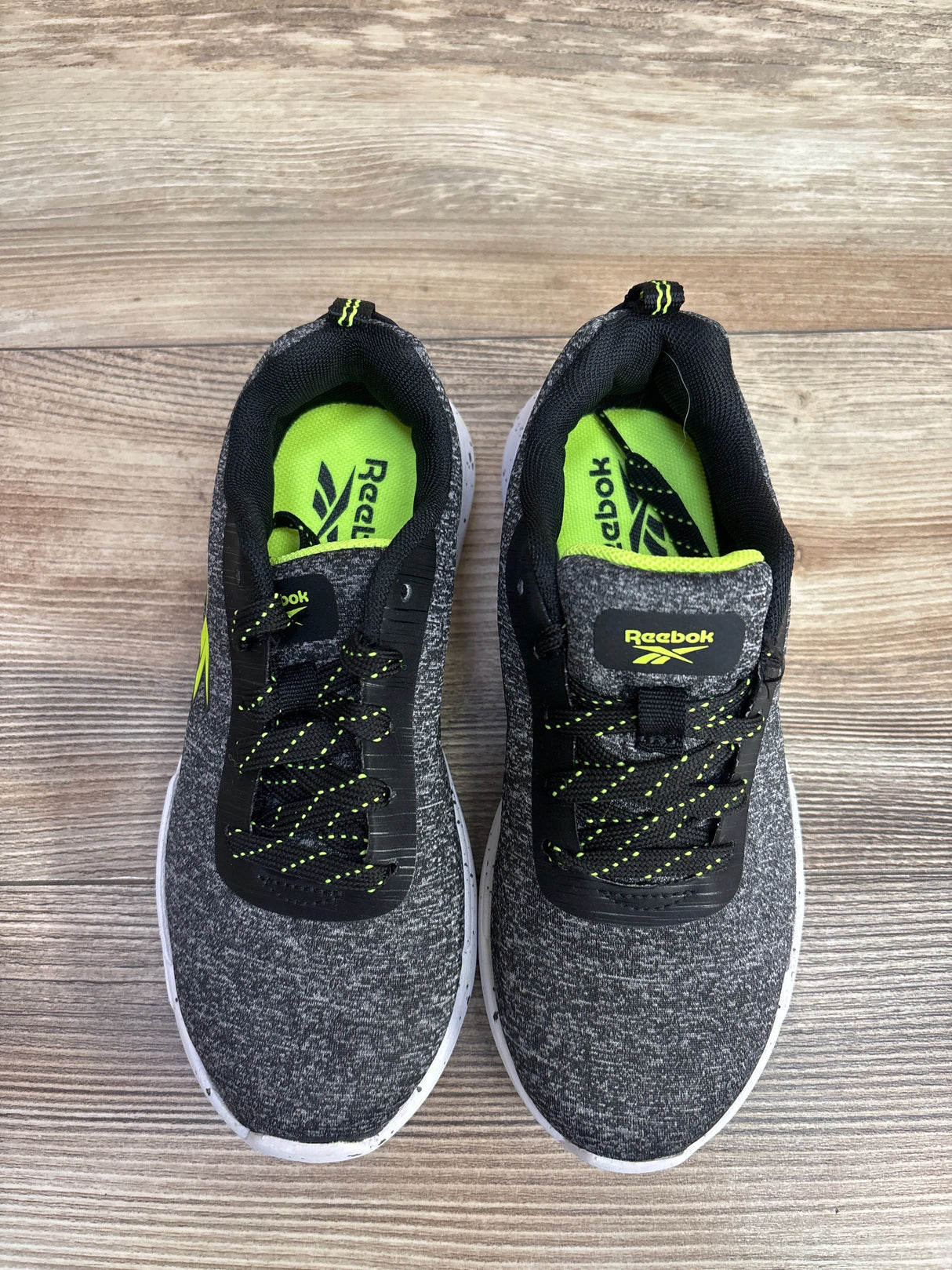 Reebok Flex Knit Training Sneakers Grey sz 1Y