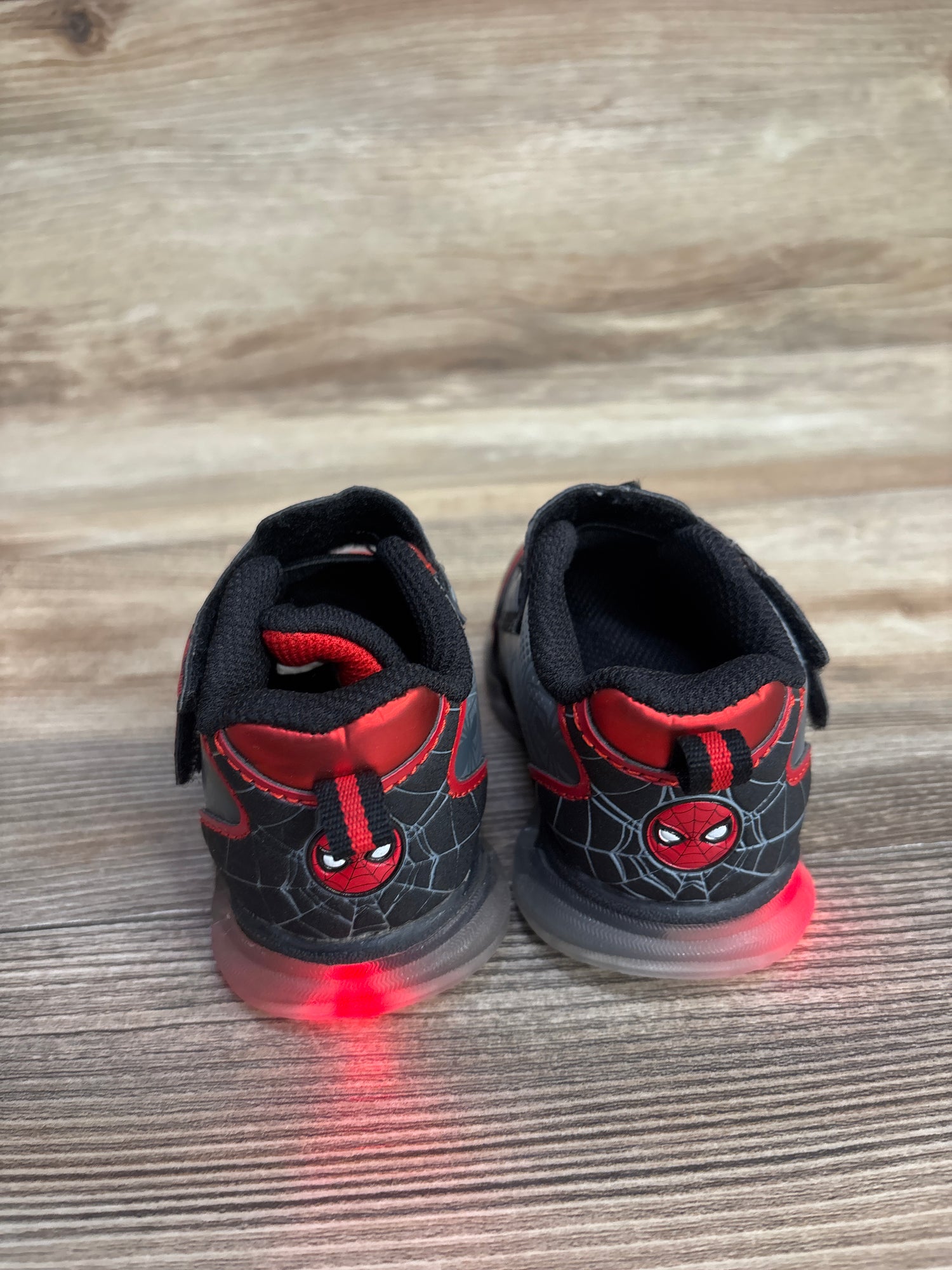 Marvel Spider-Man Light Up Sneakers sz 5c