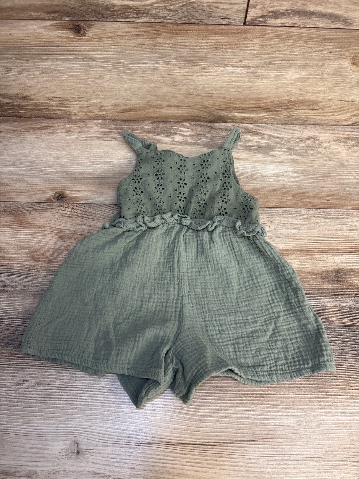 Cupcake & Cashmere Eyelet Trim Gauze Romper Olive sz 4T