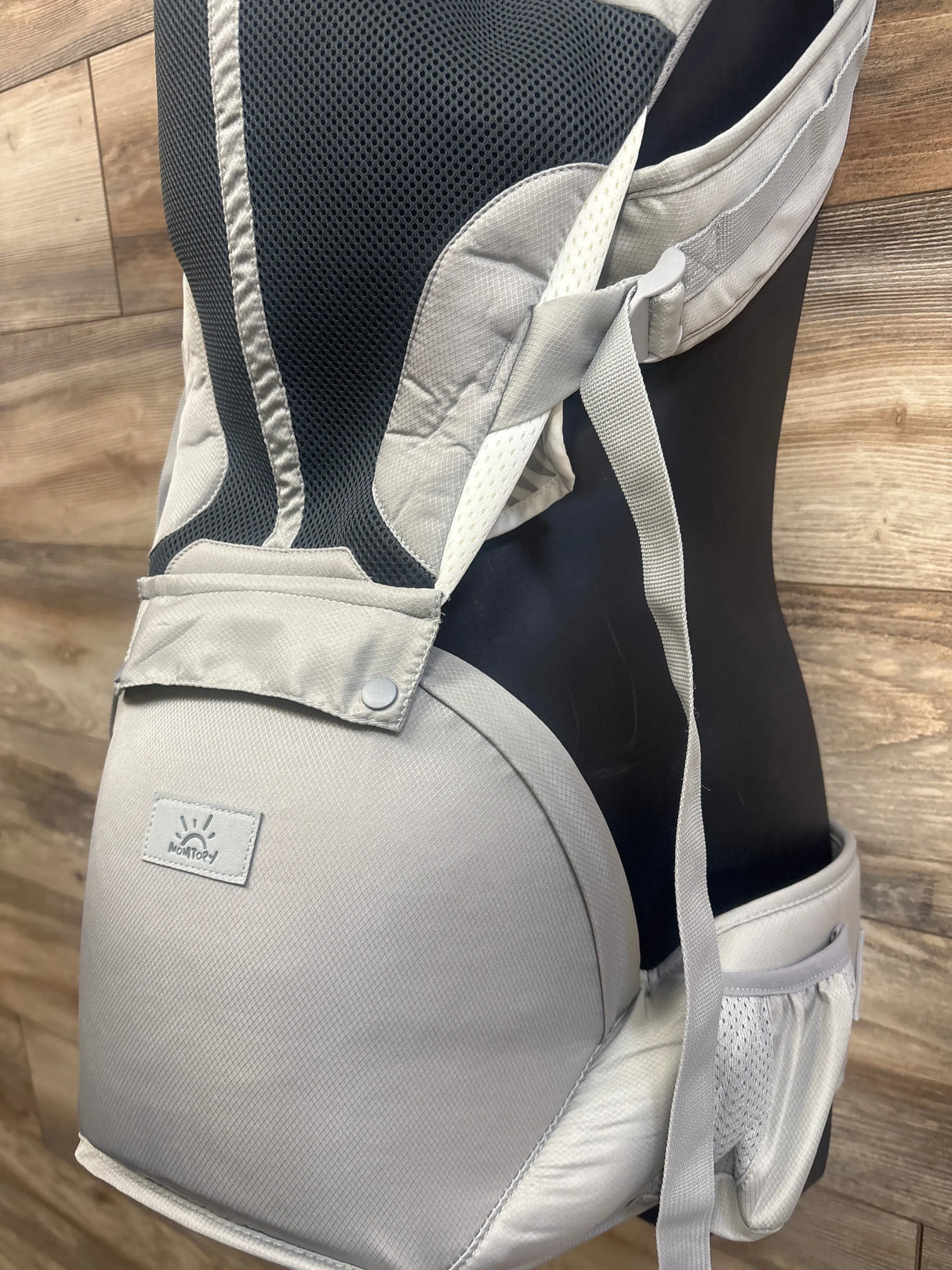 NEW Momtory 6-in-1 Baby Carrier in Deep Grey 7-50lbs