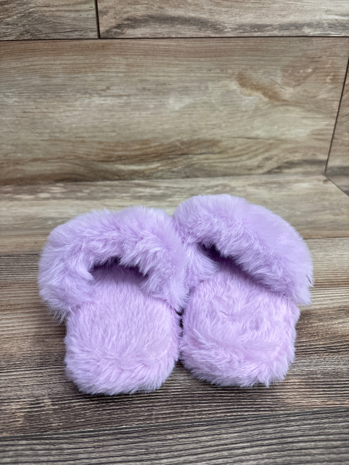 OMG Accessories Pearl Heart Plush Slippers Purple sz 12c