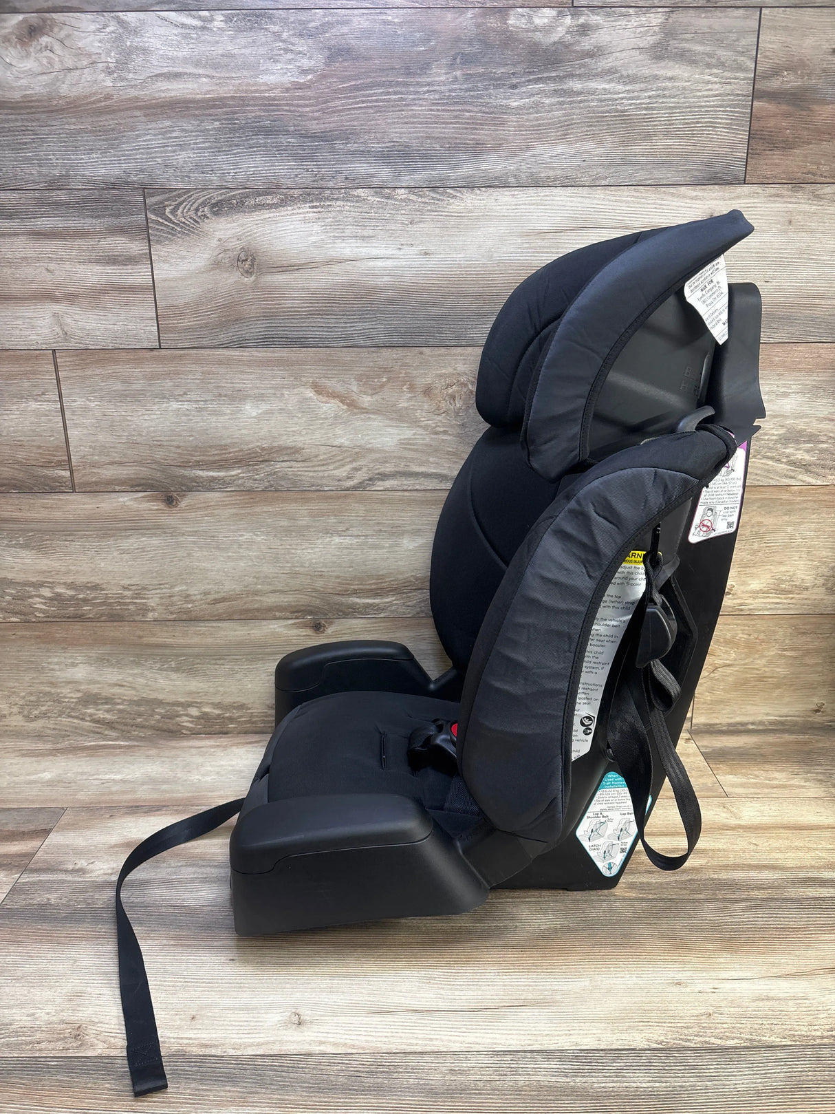 Evenflo Maestro Sport 2-in-1 Booster Car Seat Black*