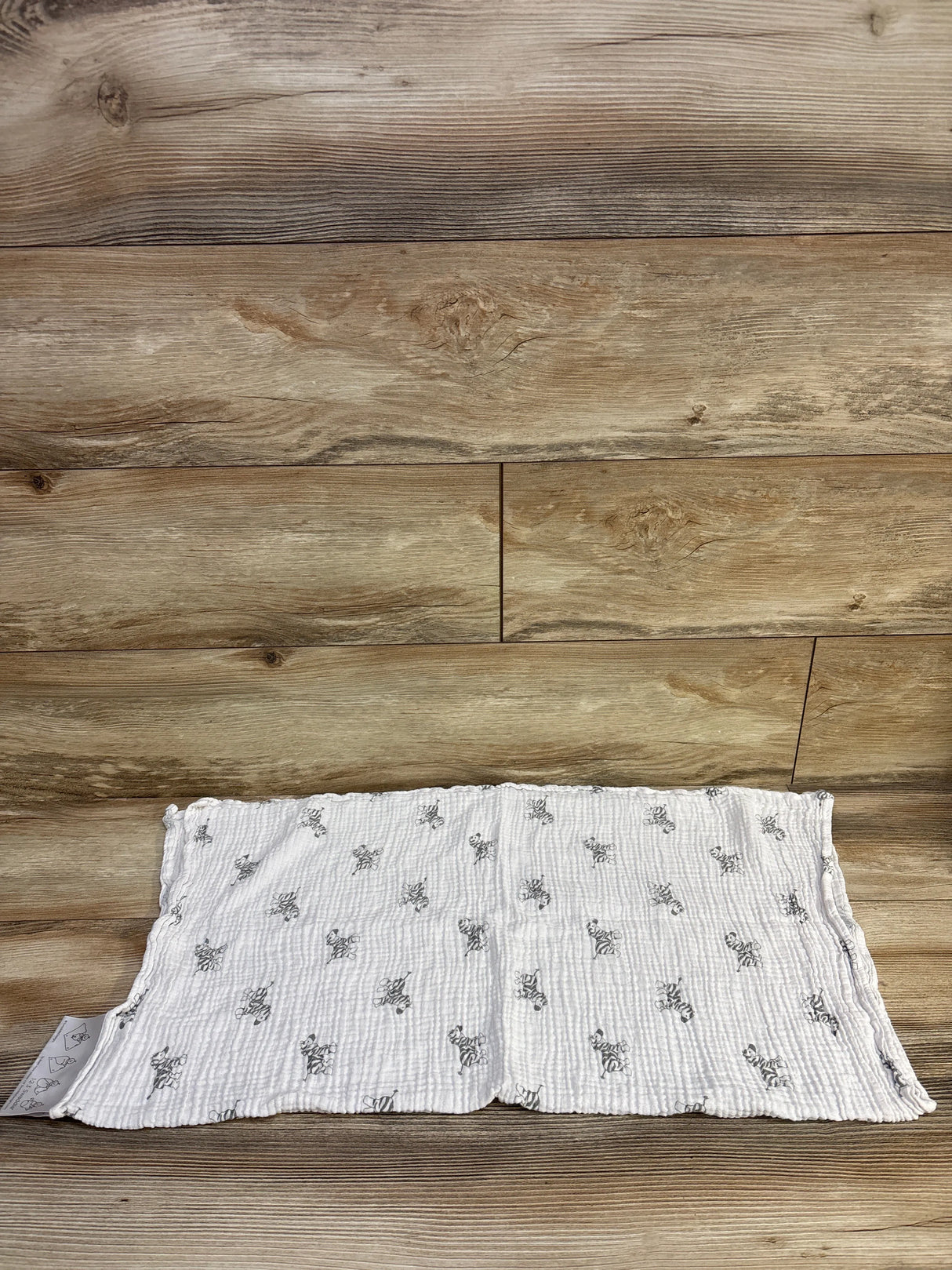 Amazing Baby Muslin Swaddle Blanket in Zebra Print White