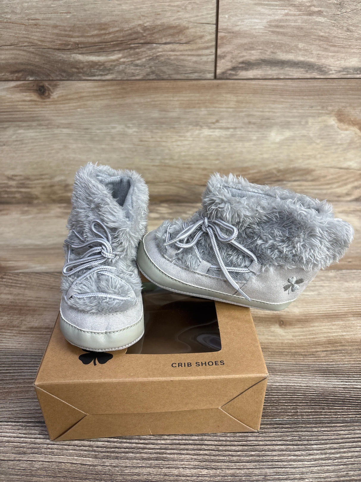 NEW Lucky Brand Eskimo Crib Booties Grey sz 4c