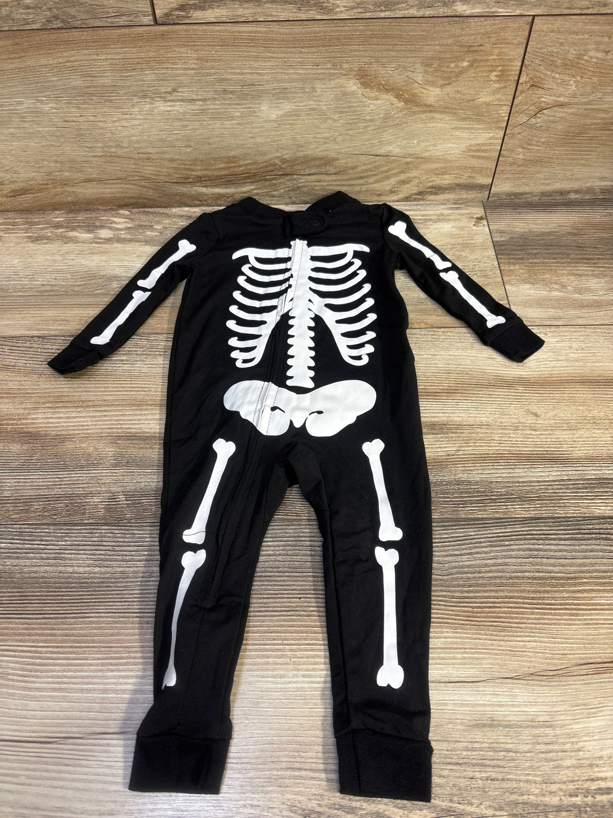 Way To Celebrate! Halloween Skeleton Sleeper Grey sz 6-9m