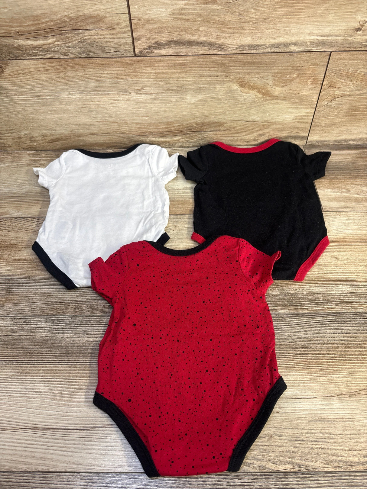 Jordan 3pk Bodysuits Black sz 3m