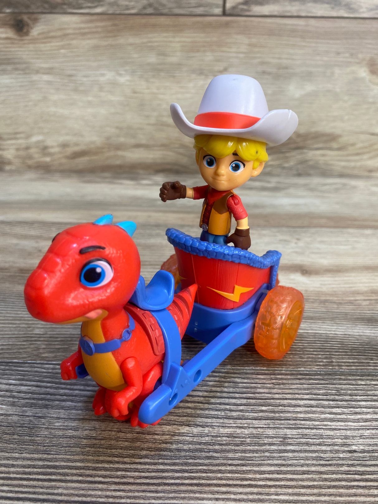 Dino Ranch Jon & Blitz's Chariot Vehicle