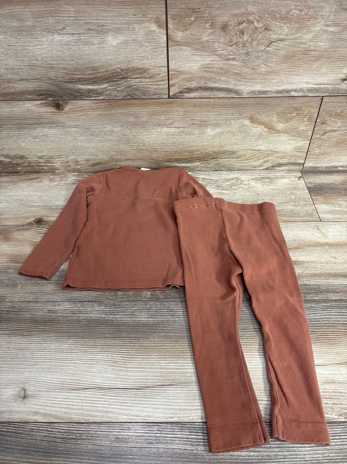 H&M 2pc Ribbed Henley Shirt & Bottoms Brown sz 2T