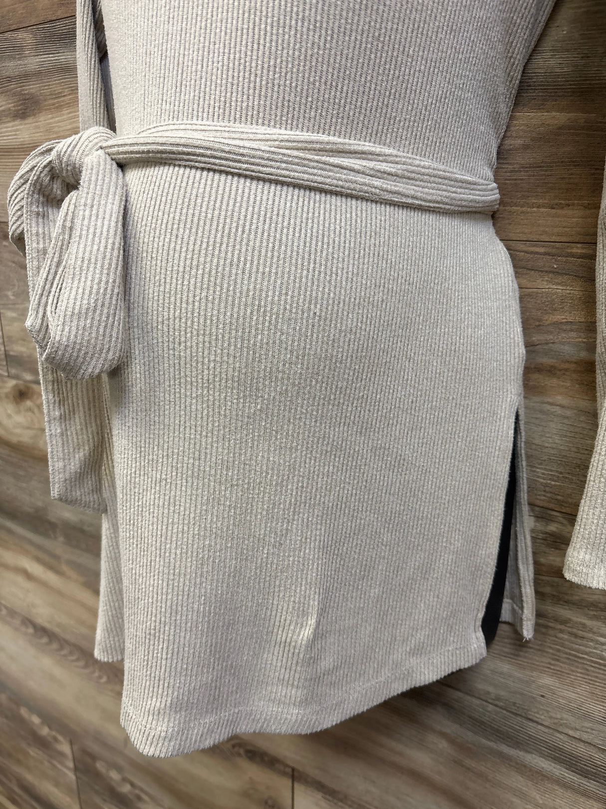 Sonoma Maternity Rib Knit Long Sleeve Waist Tie Shirt Beige sz Small
