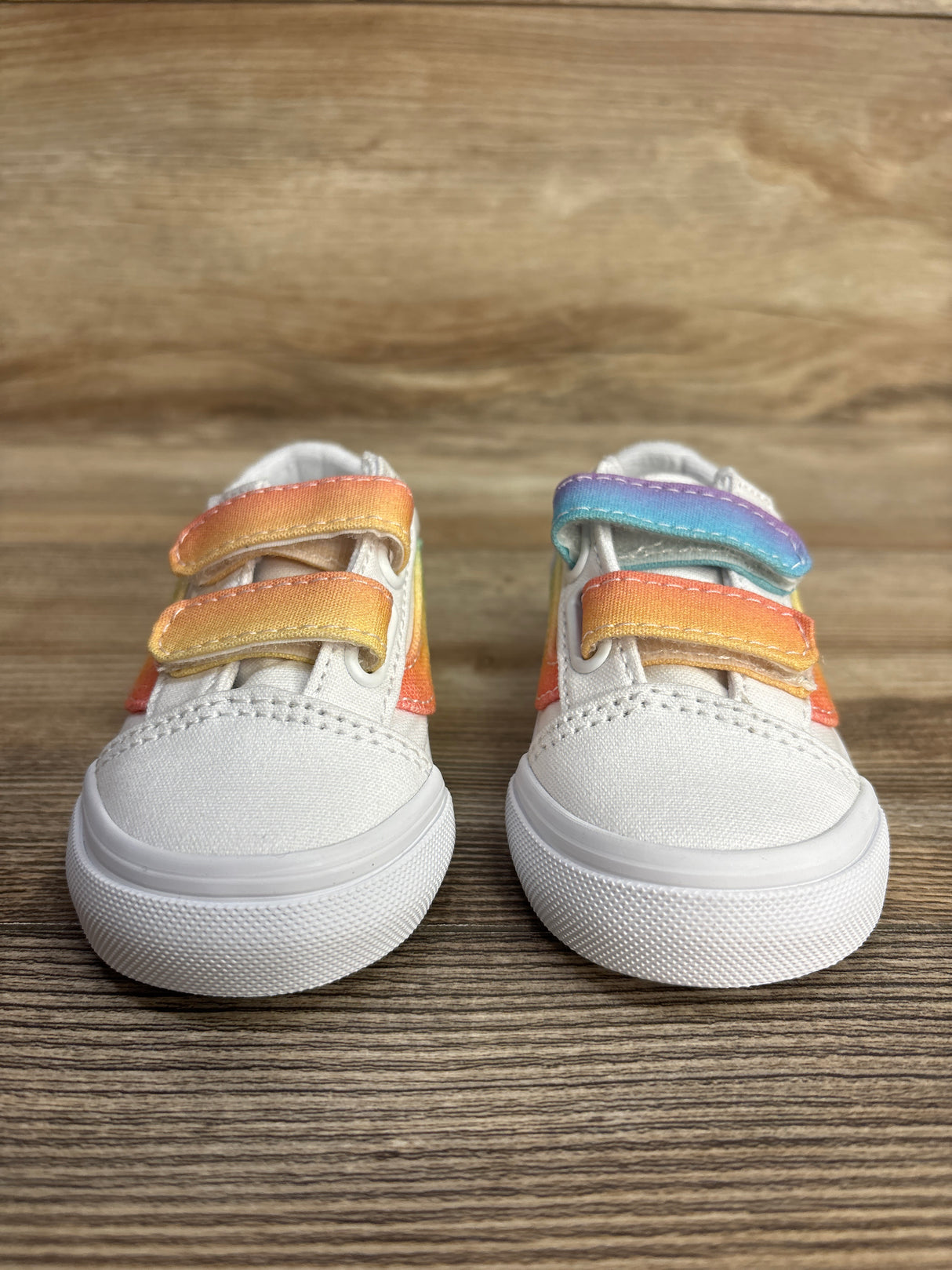 NEW Vans Old Skool V 'Rainbow True White' Sneakers sz 5c