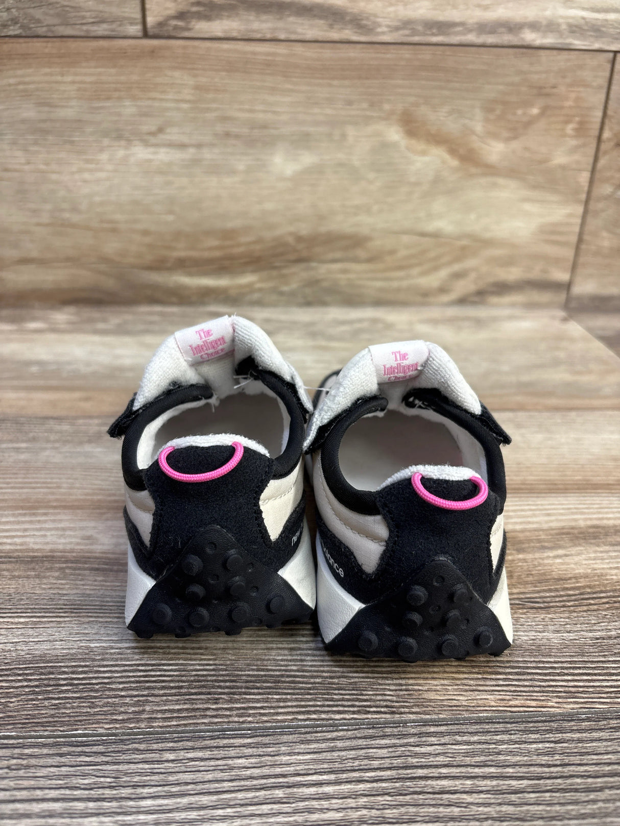 New Balance 327 Hook & Loop Sneakers Black/Pink sz 7c