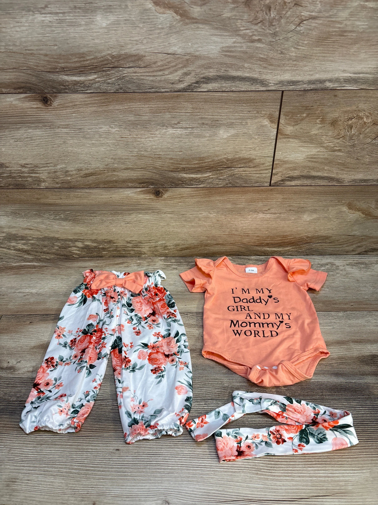 3pc I'm My Daddy's Girl Bodysuit Set Pink sz 0-3m