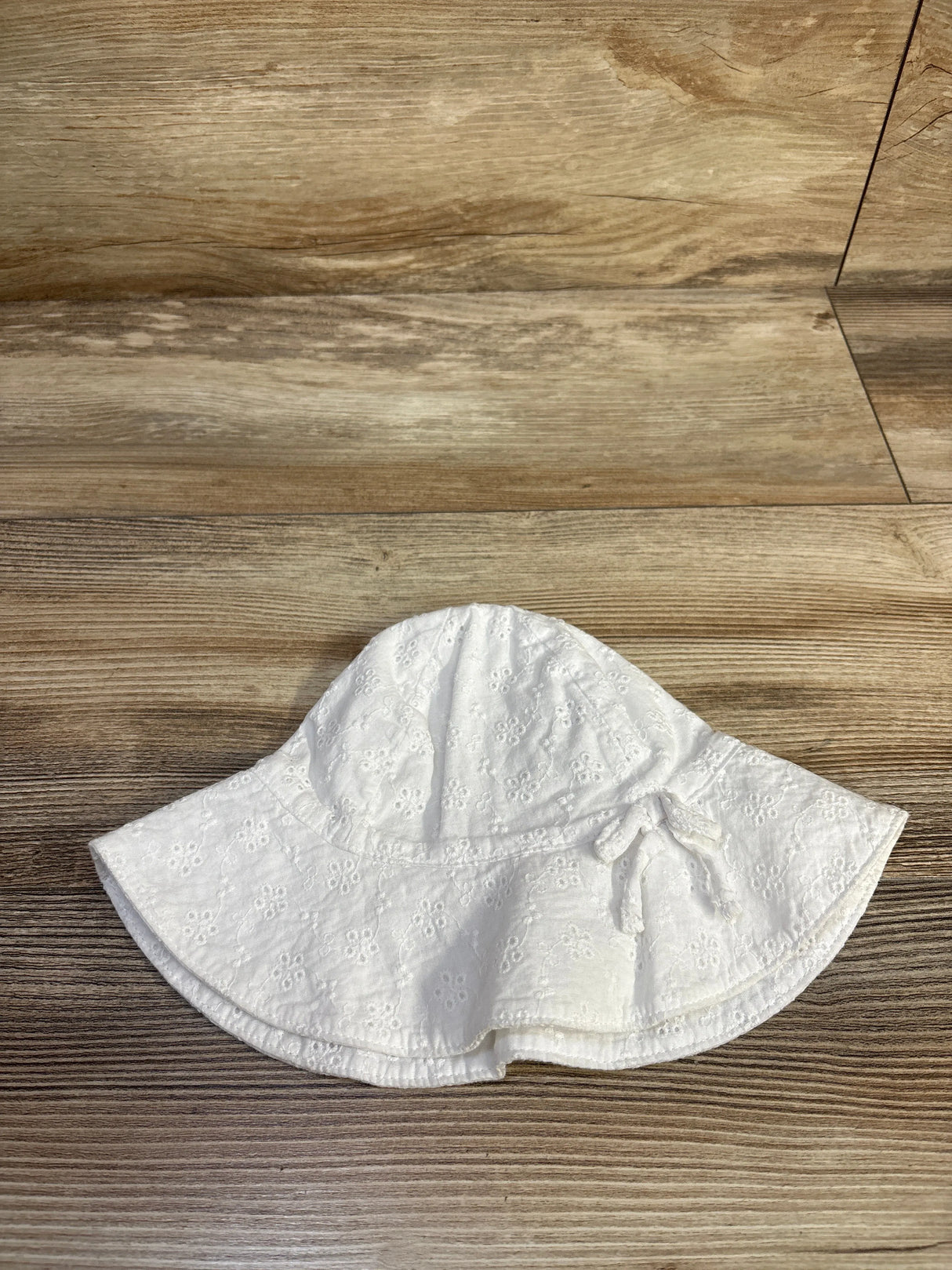 Baby Gap Eyelet Bucket Hat White sz 6-12m