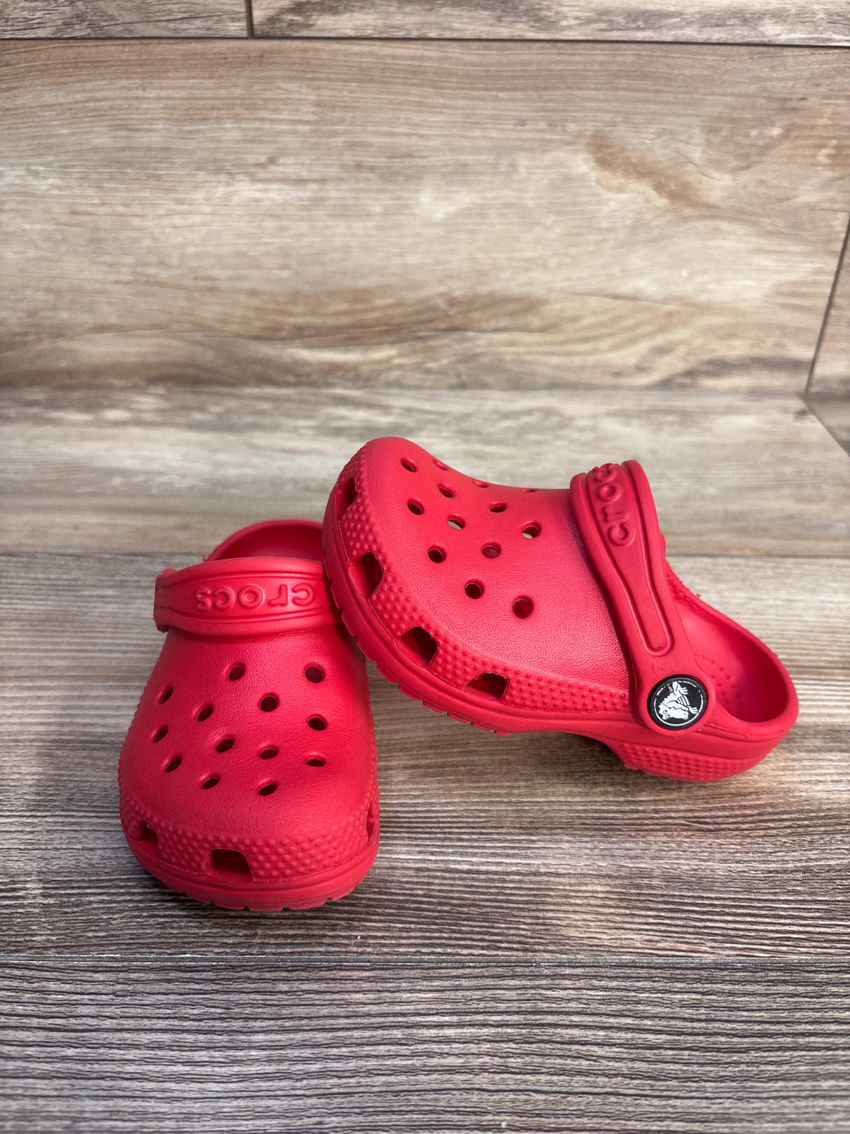 Crocs Classic Clogs Red sz 7c