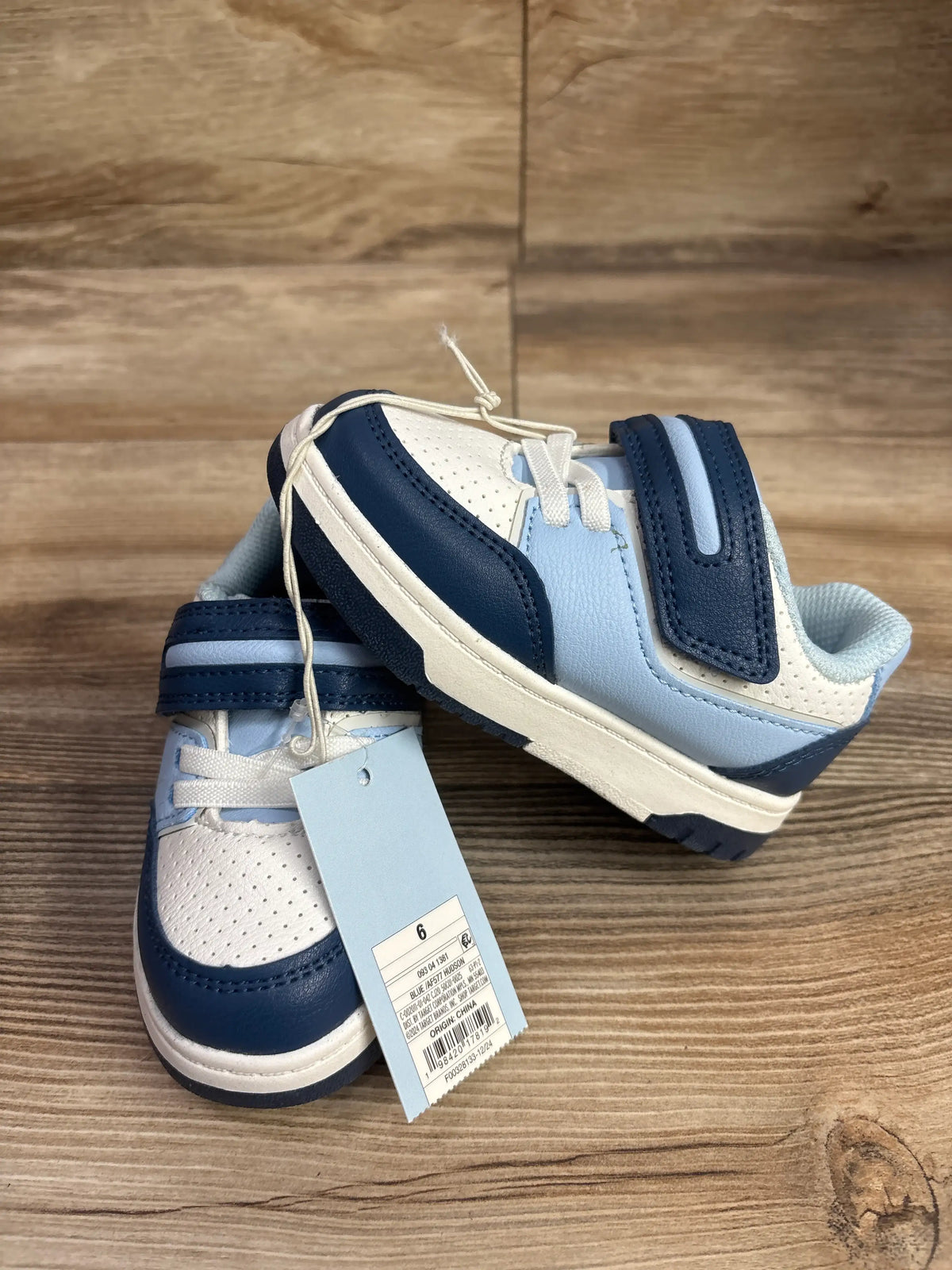 NEW Cat & Jack Hudson Sneakers Blue/White sz 6c