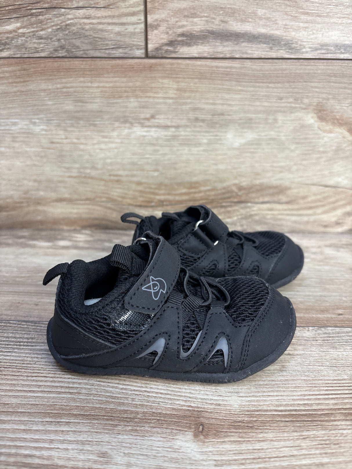 FEETCITY Wide Mesh Walking Shoes Black sz 6/7c