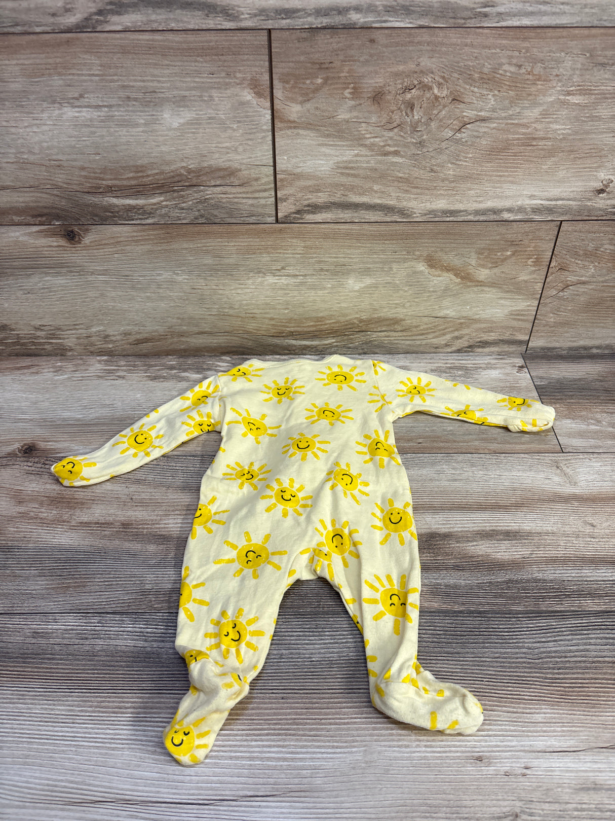 Old Navy Sun Print Sleeper Yellow sz 0-3m