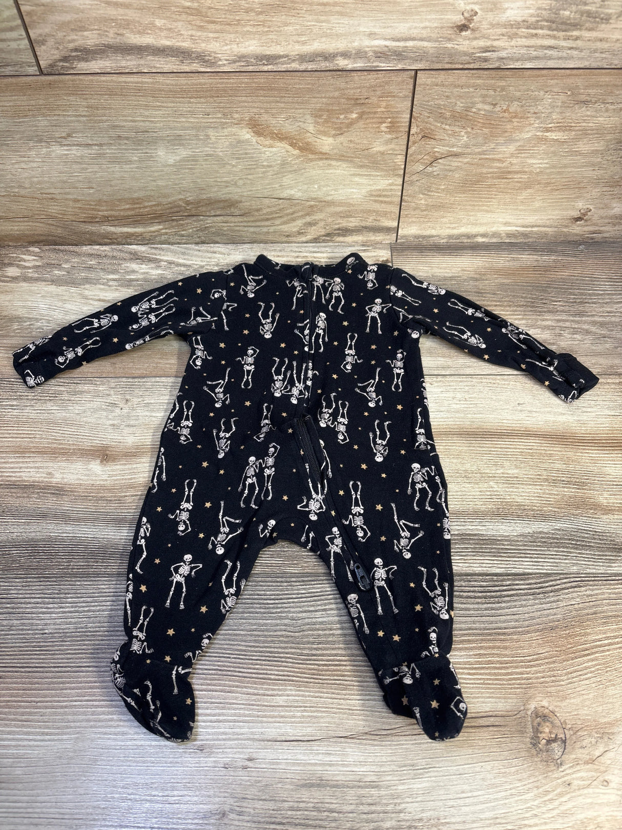 Old Navy Halloween Skeleton Sleeper Black sz 0-3m