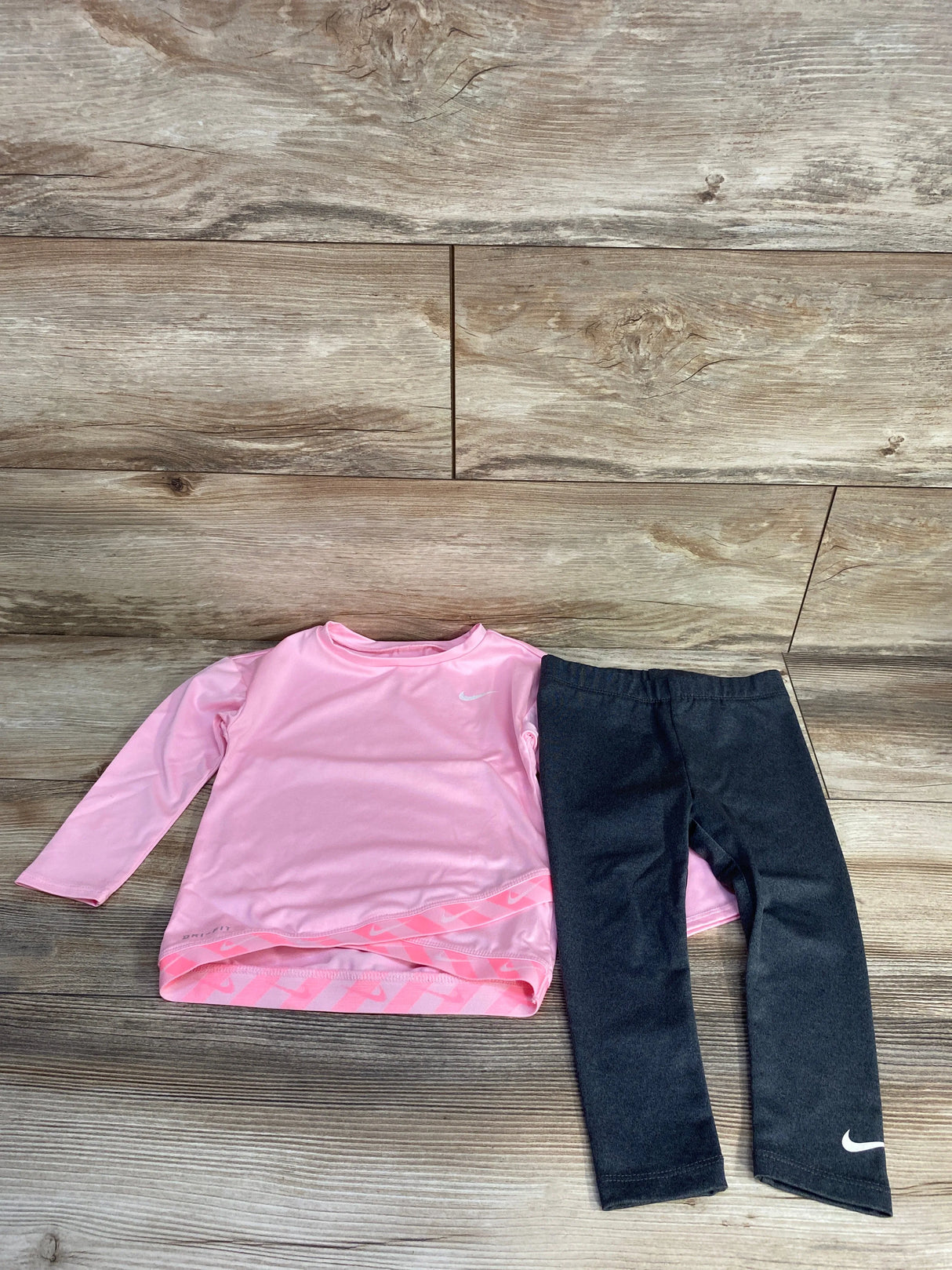 Nike 2pc Dri-Fit Shirt & Leggings Pink sz 24m
