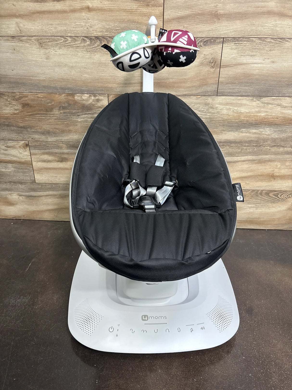 4moms mamaRoo Multi-Motion Baby Swing Smart Connectivity in Black