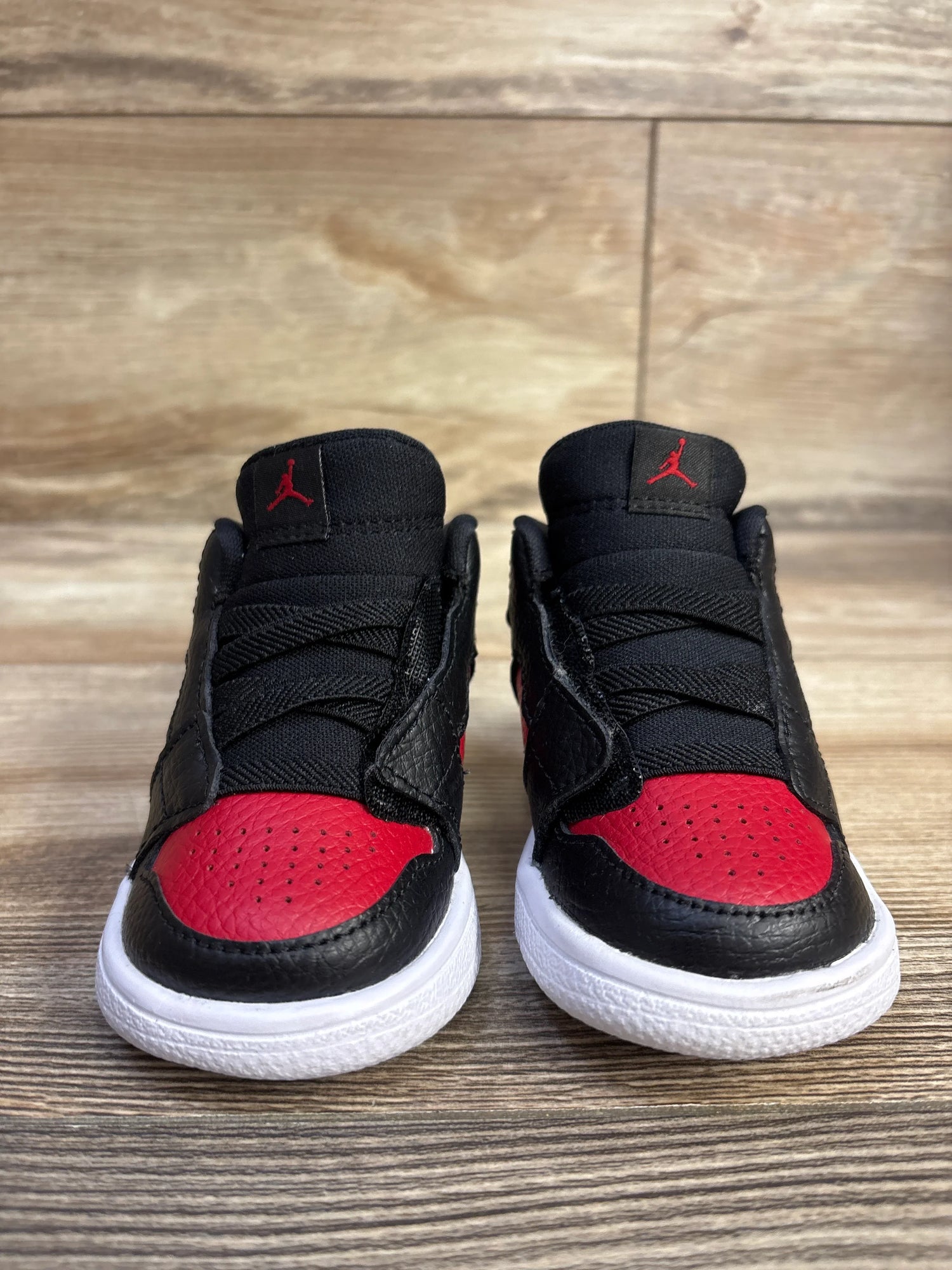 Jordan Access TD 'Bred' Sneakers sz 4c