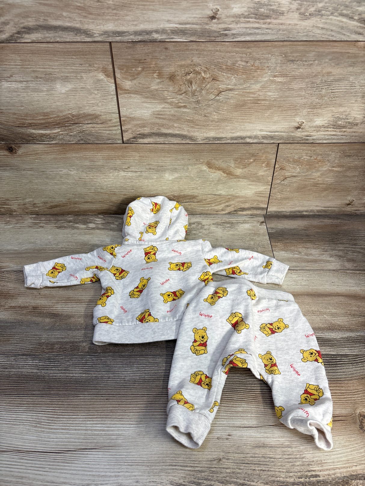 H&M x Disney 2pc Winnie The Pooh Zip-Up Sweatshirt Set Beige sz 3m