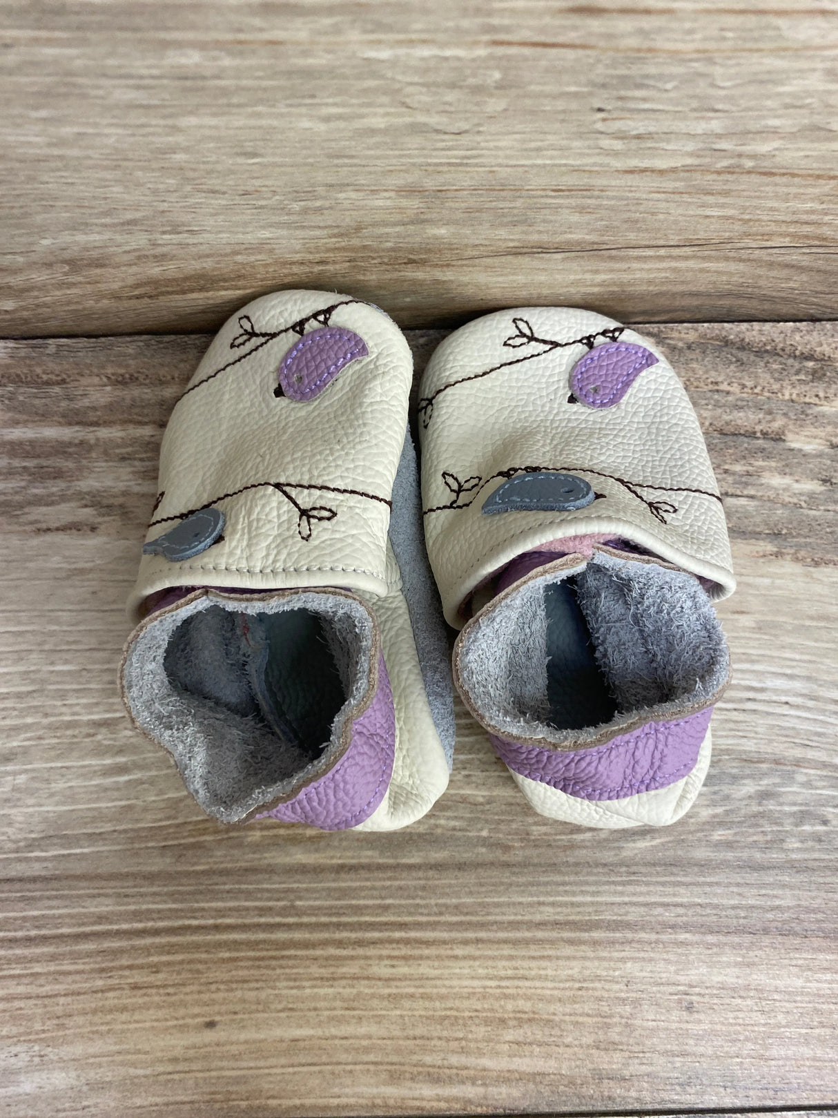 Yalion Leather Soft Sole Moccasin Shoes Beige sz 2/3c