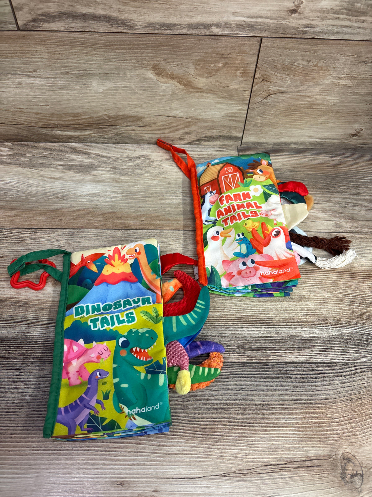 HahaLand 2pk Baby First Cloth Books Dinosaur Tails & Farm Animal Tails