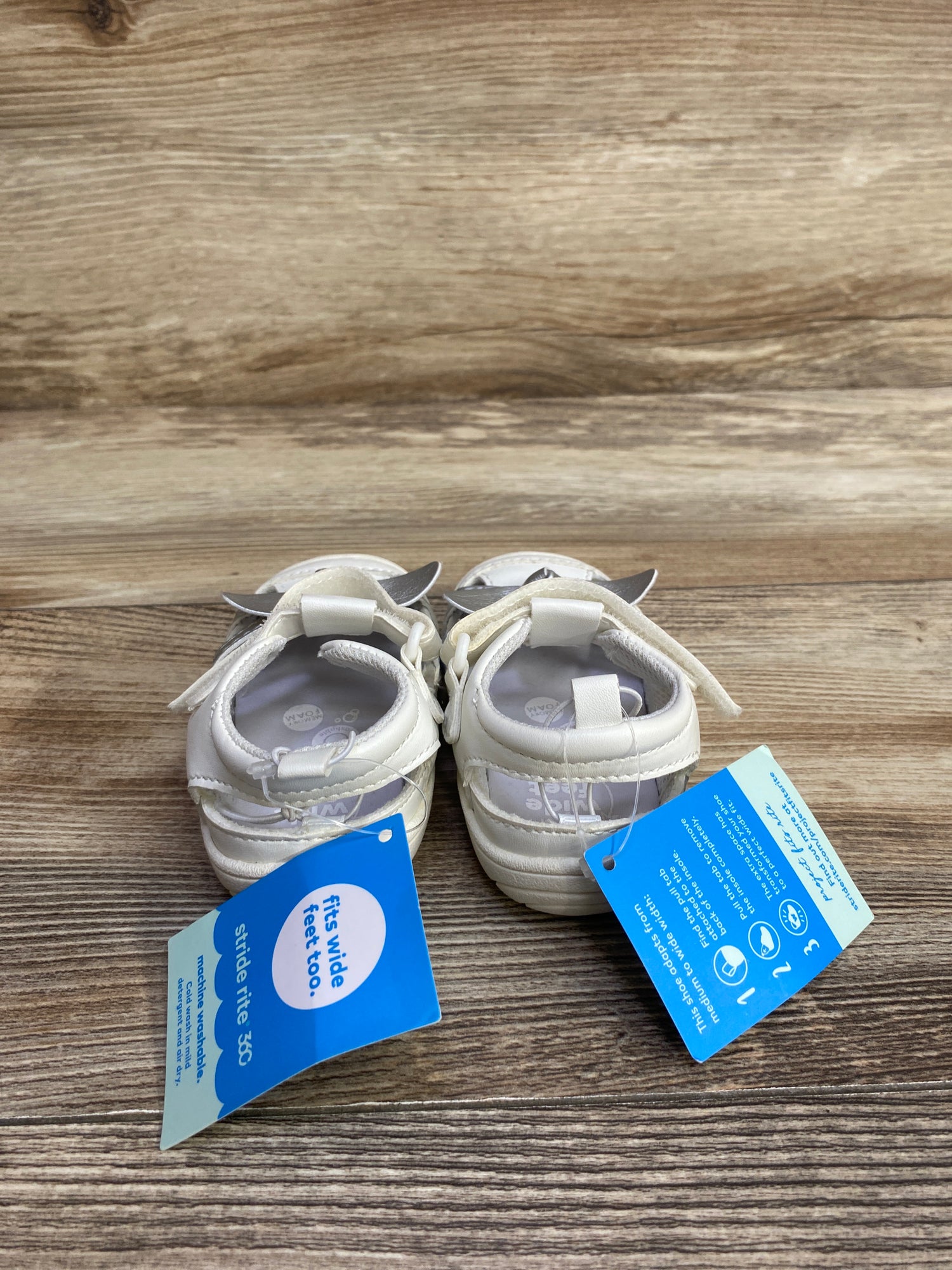 NEW Stride Rite 360 Mila Sandals White sz 4c