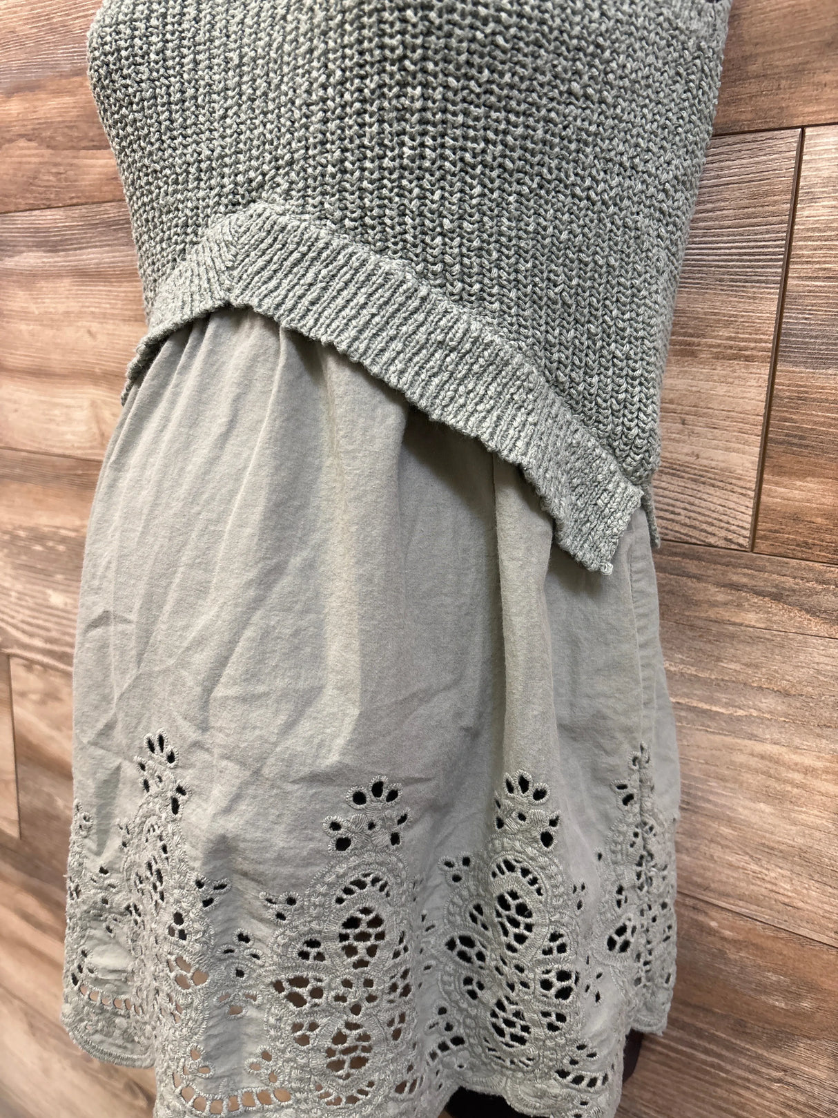 A Pea In The Pod Maternity Knit Eyelet Sleeveless Top Green sz Small