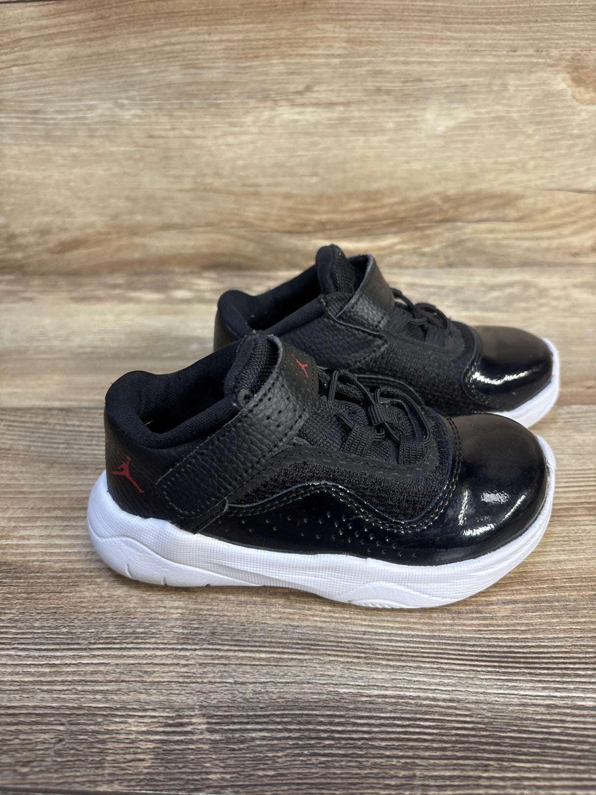 Air Jordan 11 CMFT Low TD 'Bred' Sneakers sz 8c