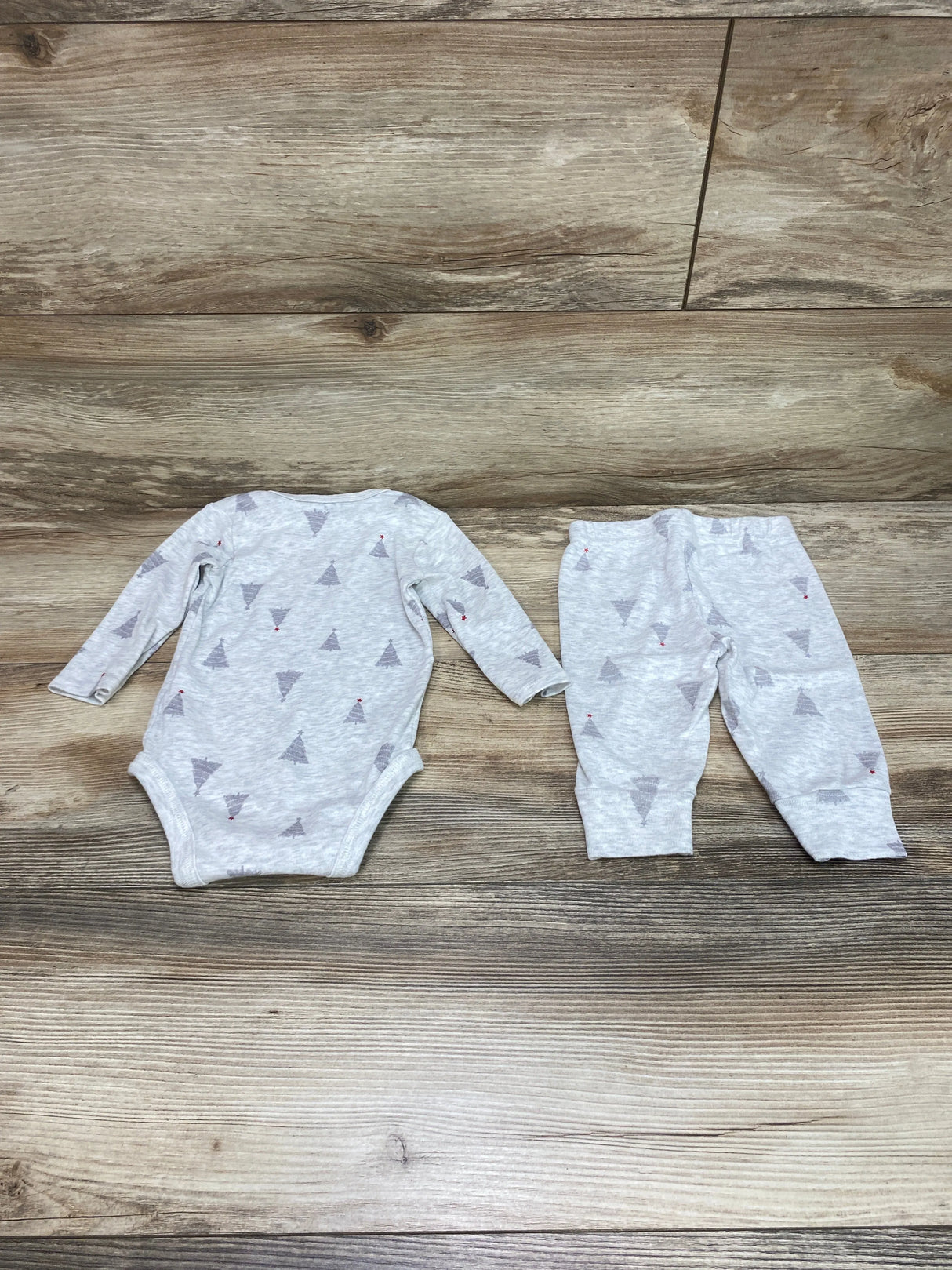 Just One You 2pc Merry & Bright Bodysuit Set Grey sz 6m - Me n Mommy To Be
