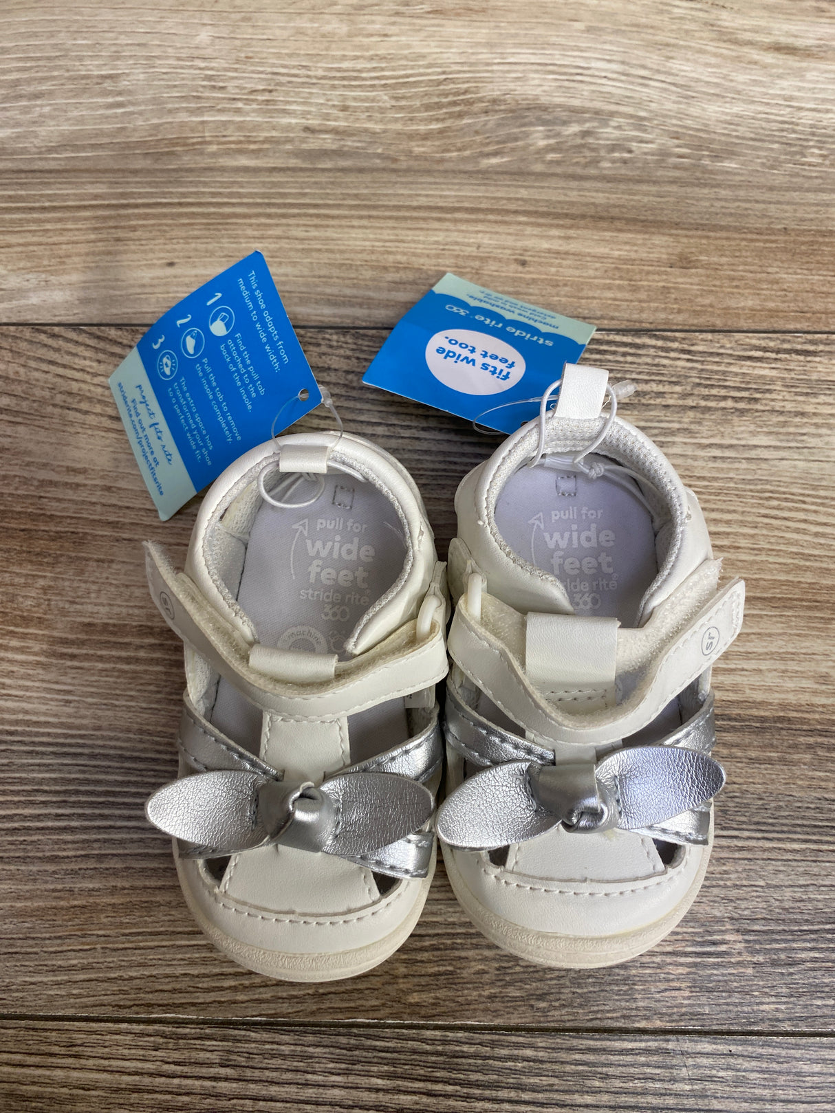 NEW Stride Rite 360 Mila Sandals White sz 4c