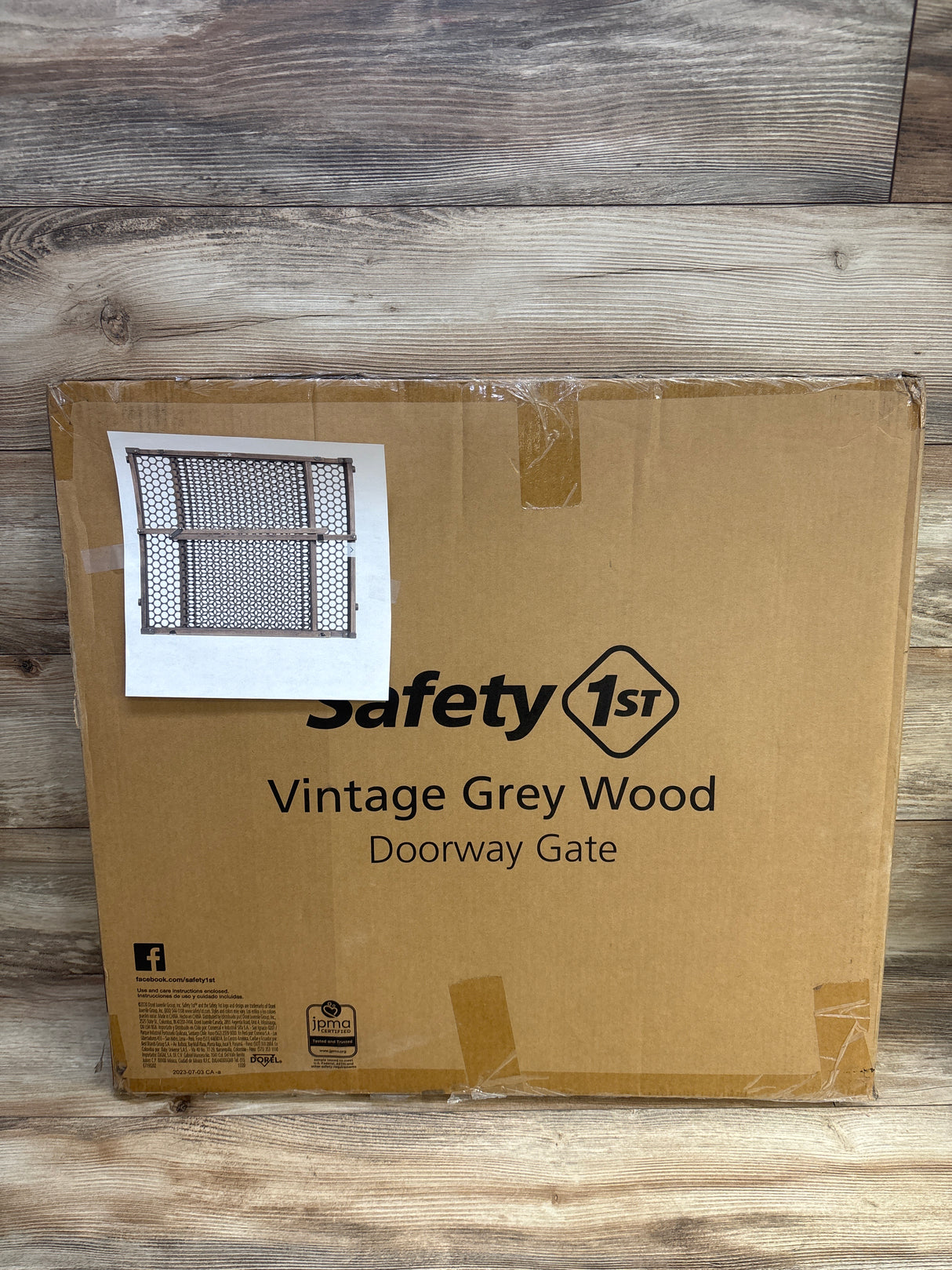 NEW Safety 1st Vintage Grey Wood Doorway Security Baby Gate