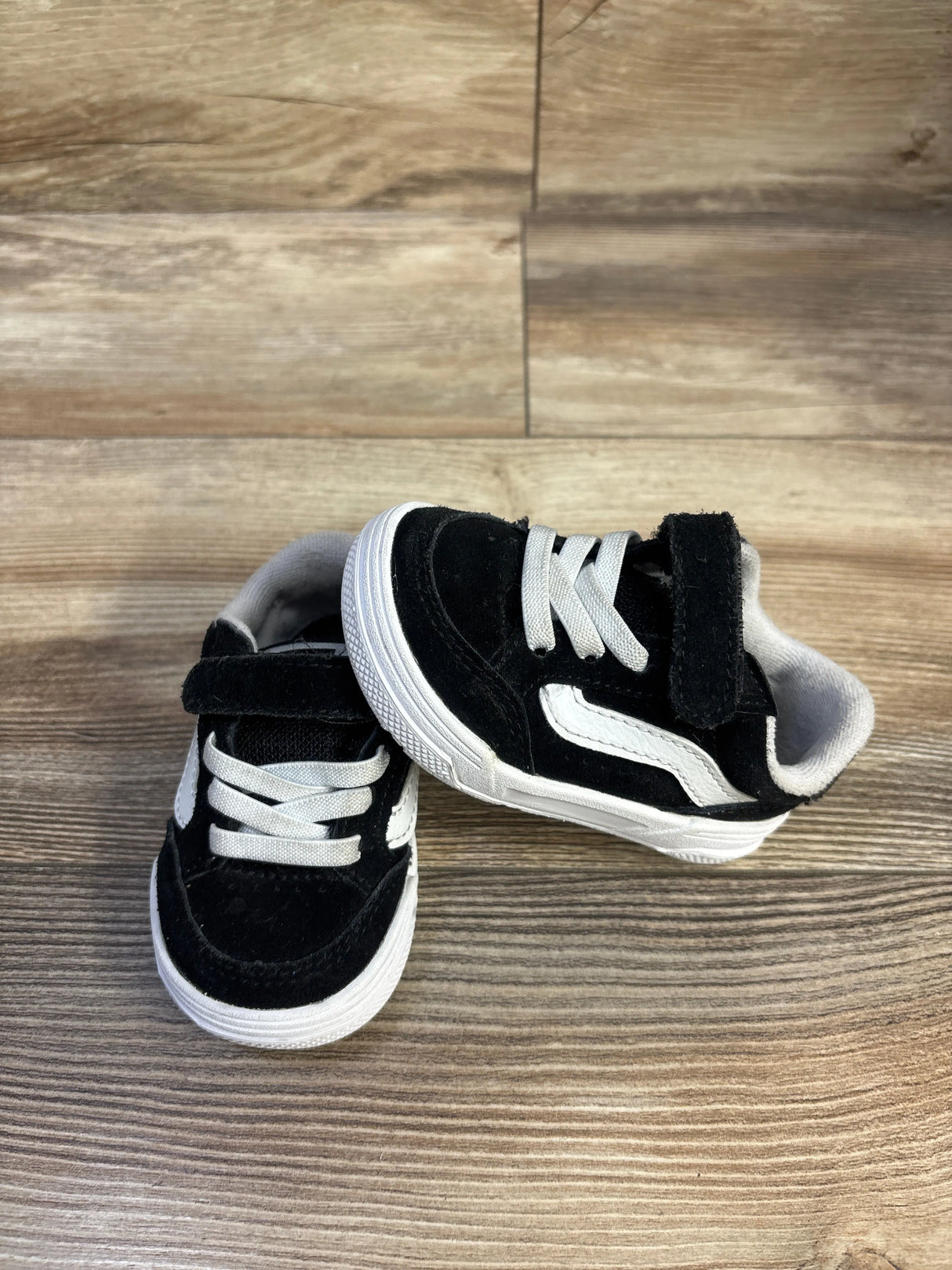 Vans Hylane Sneakers Black sz 4c