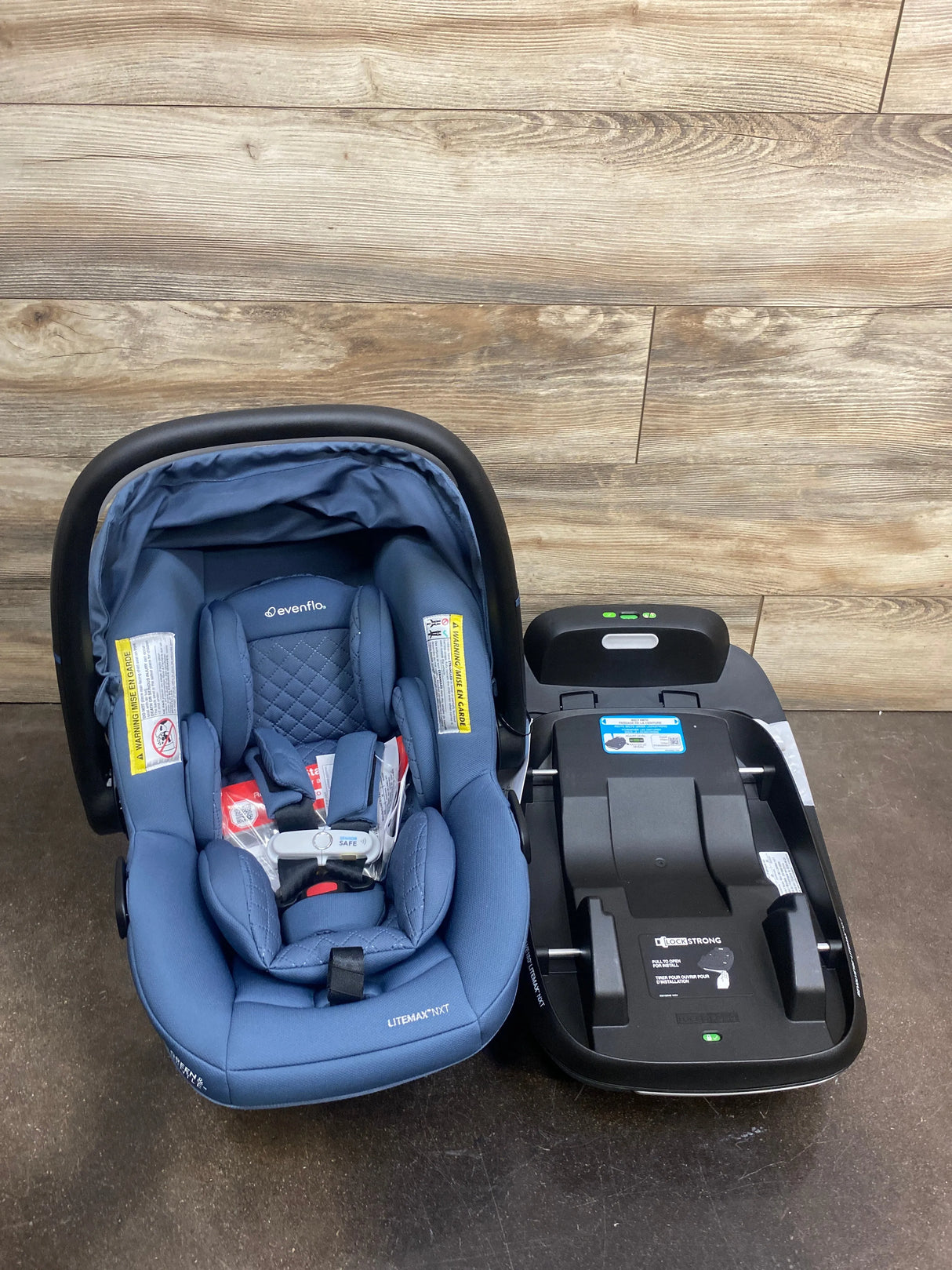 NEW Evenflo Revolve 180 LiteMax NXT Rotating Infant Car Seat with Sensory Soothe in Flint Blue 3-30lbs