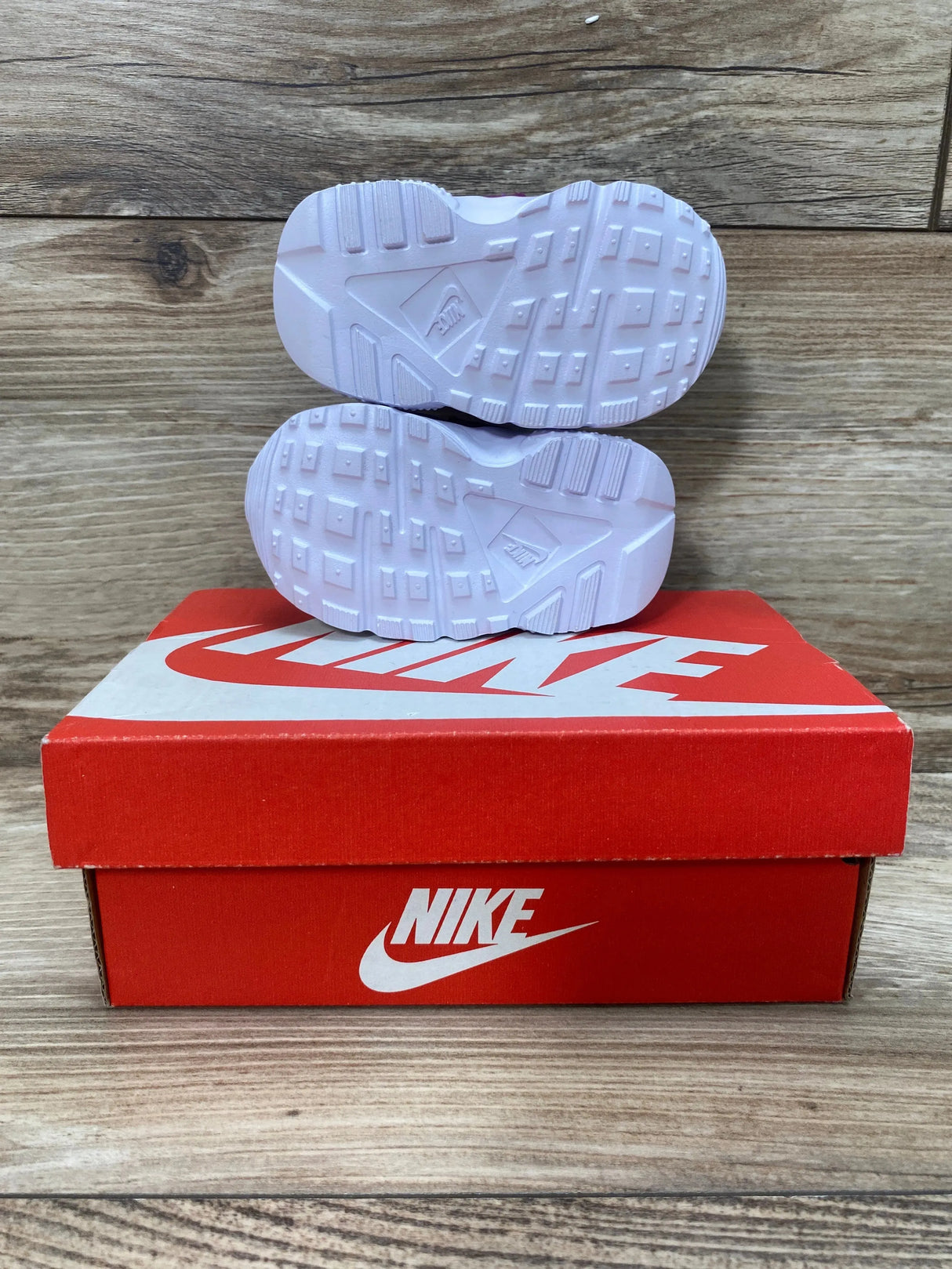 NEW Nike Huarache Run TD 'Pure Platinum Violet Frost' Sneakers sz 2c - Me n Mommy To Be