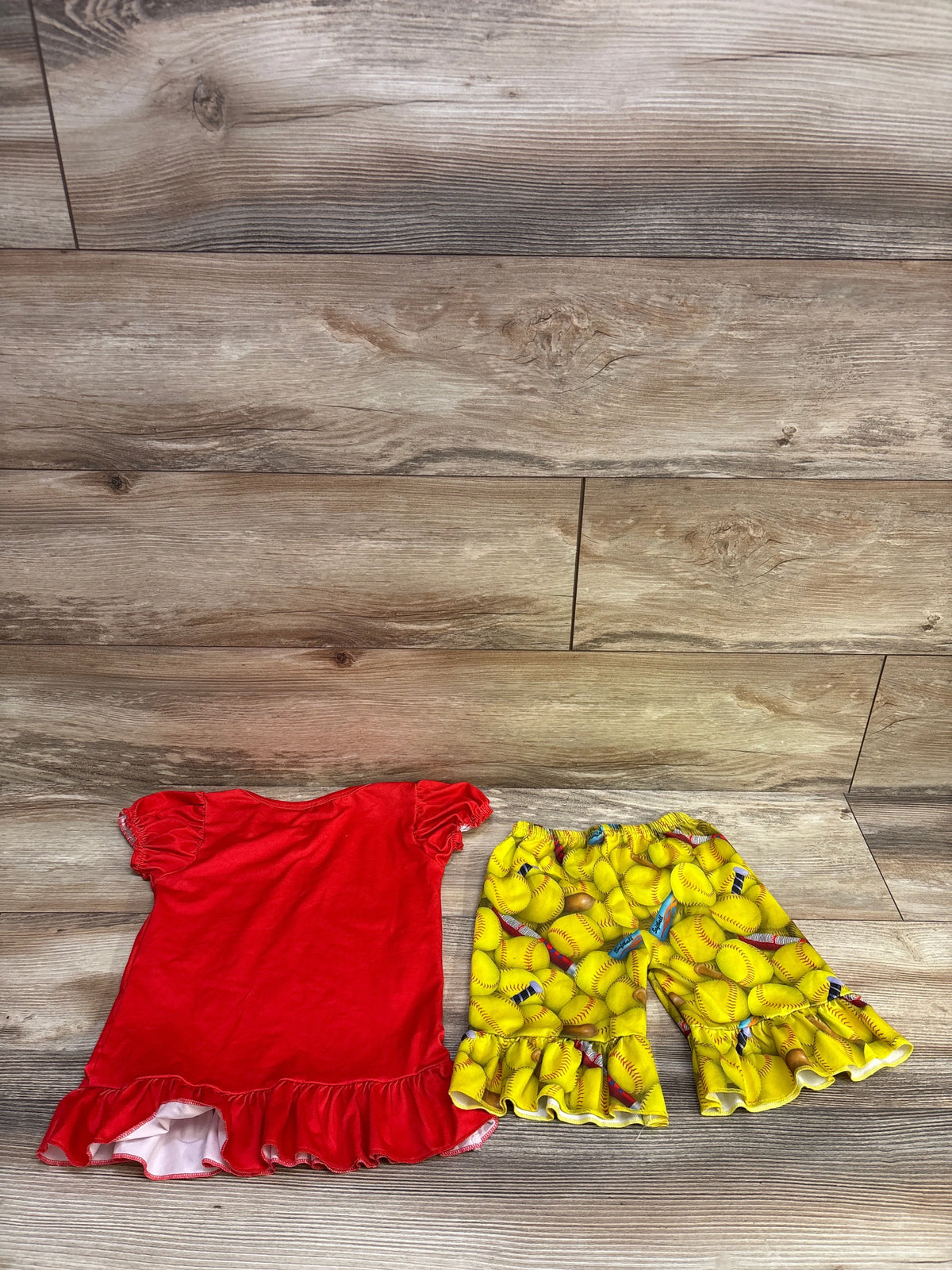 Peace Love Softball 2pc Shirt & Shorts Set Red sz 3T