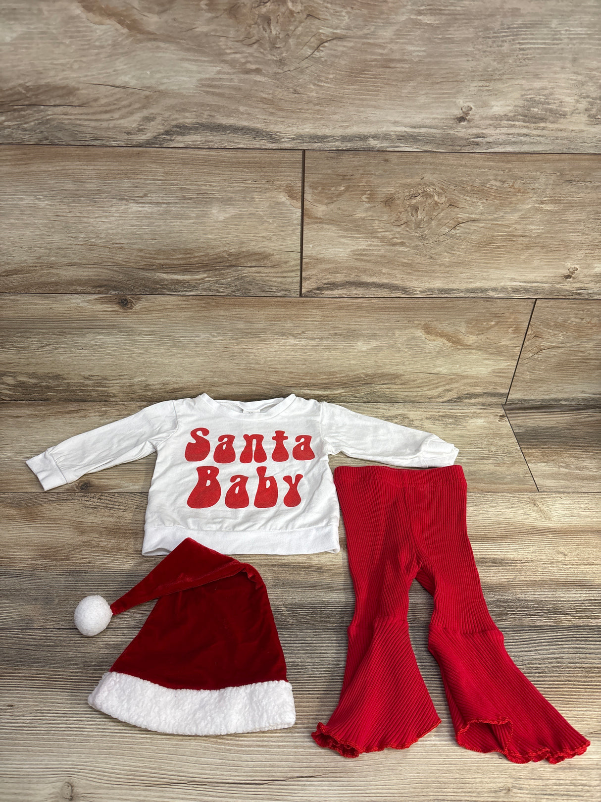 3pc Santa Baby Sweatshirt & Ribbed Bottoms White sz 3-6m