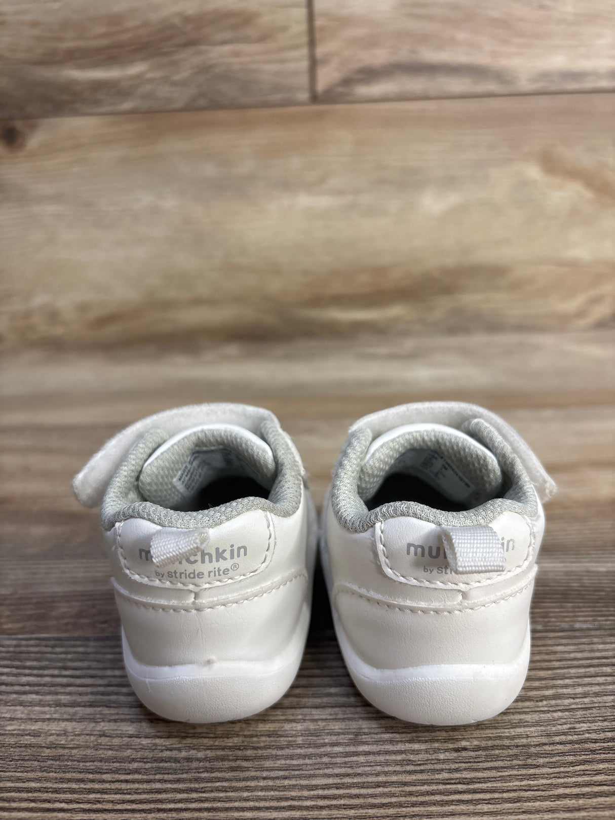 Munchkin by Stride Rite Mars Sneakers White sz 2c