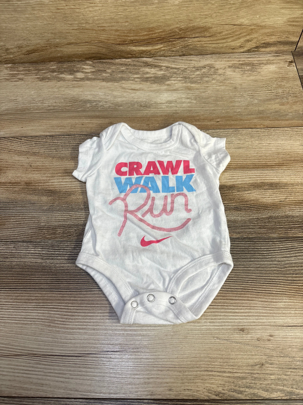 Nike Crawl, Walk , Run Bodysuit White sz 3m