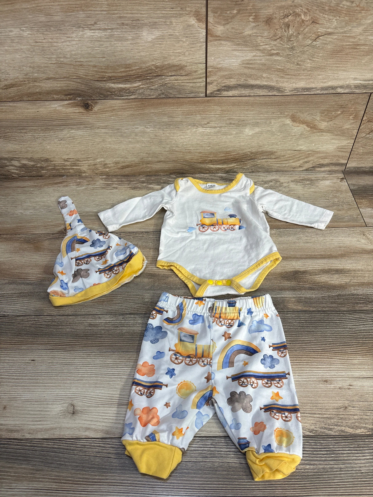 Shein 3pc Train Bodysuit & Pants Set White sz 0-1m