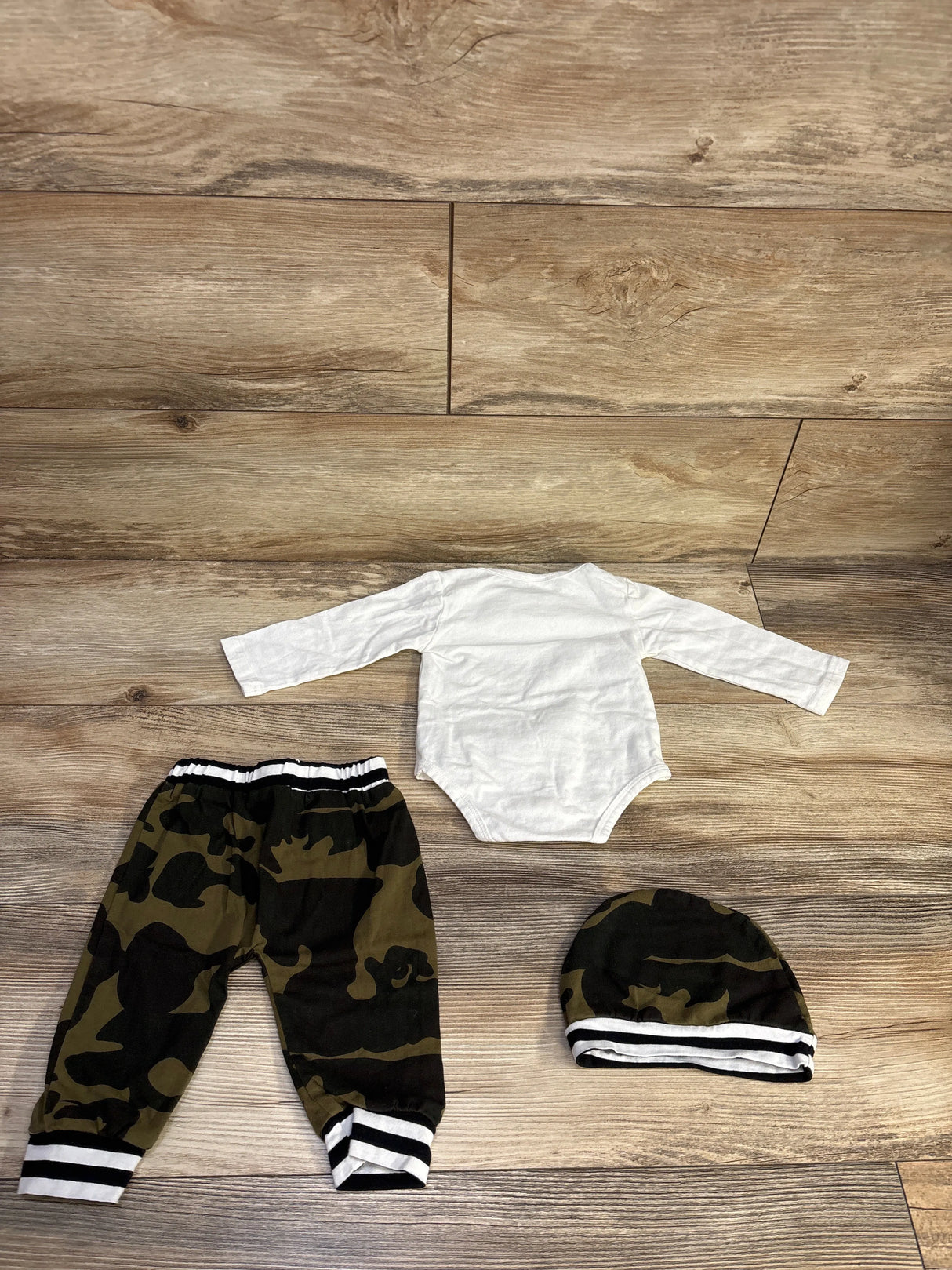 KIMI BEAR 3pc Daddy's Boy, Mommy's World Set White sz 0-3m