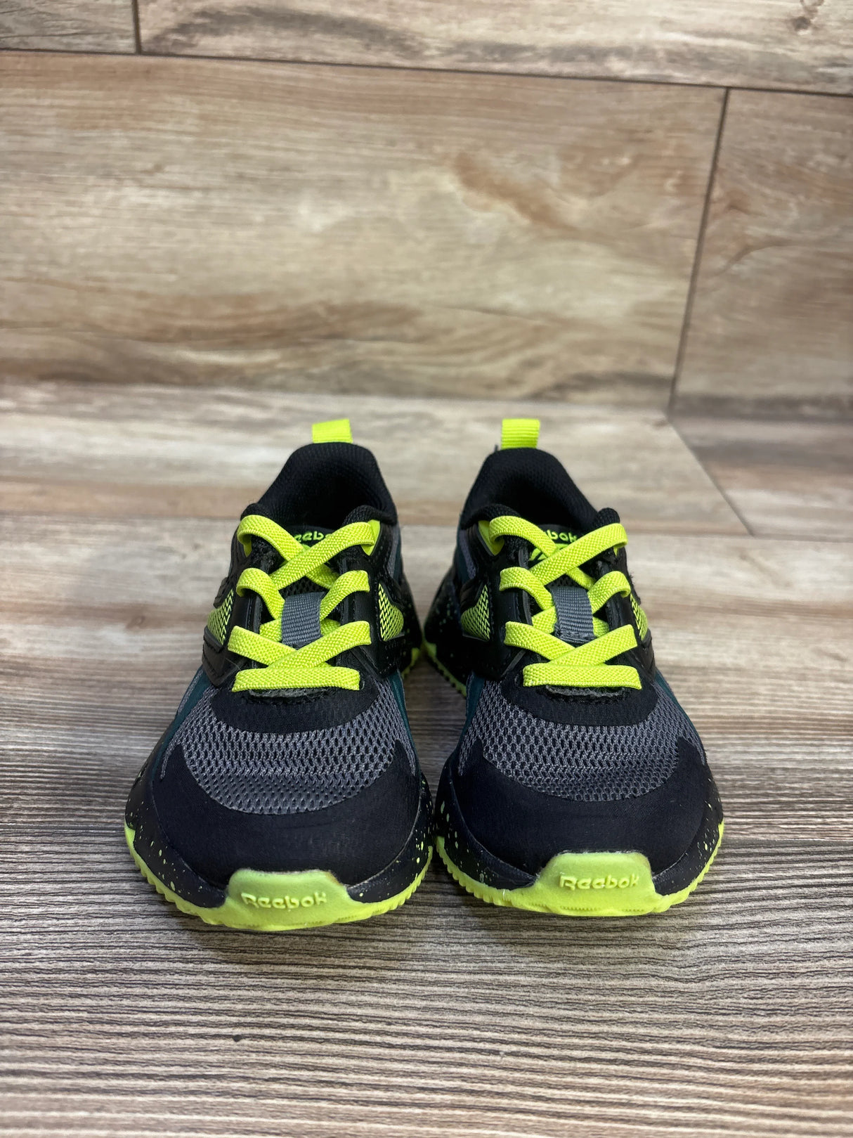 Reebok Zig Vector Sneakers in Black/Digital Lime sz 6c