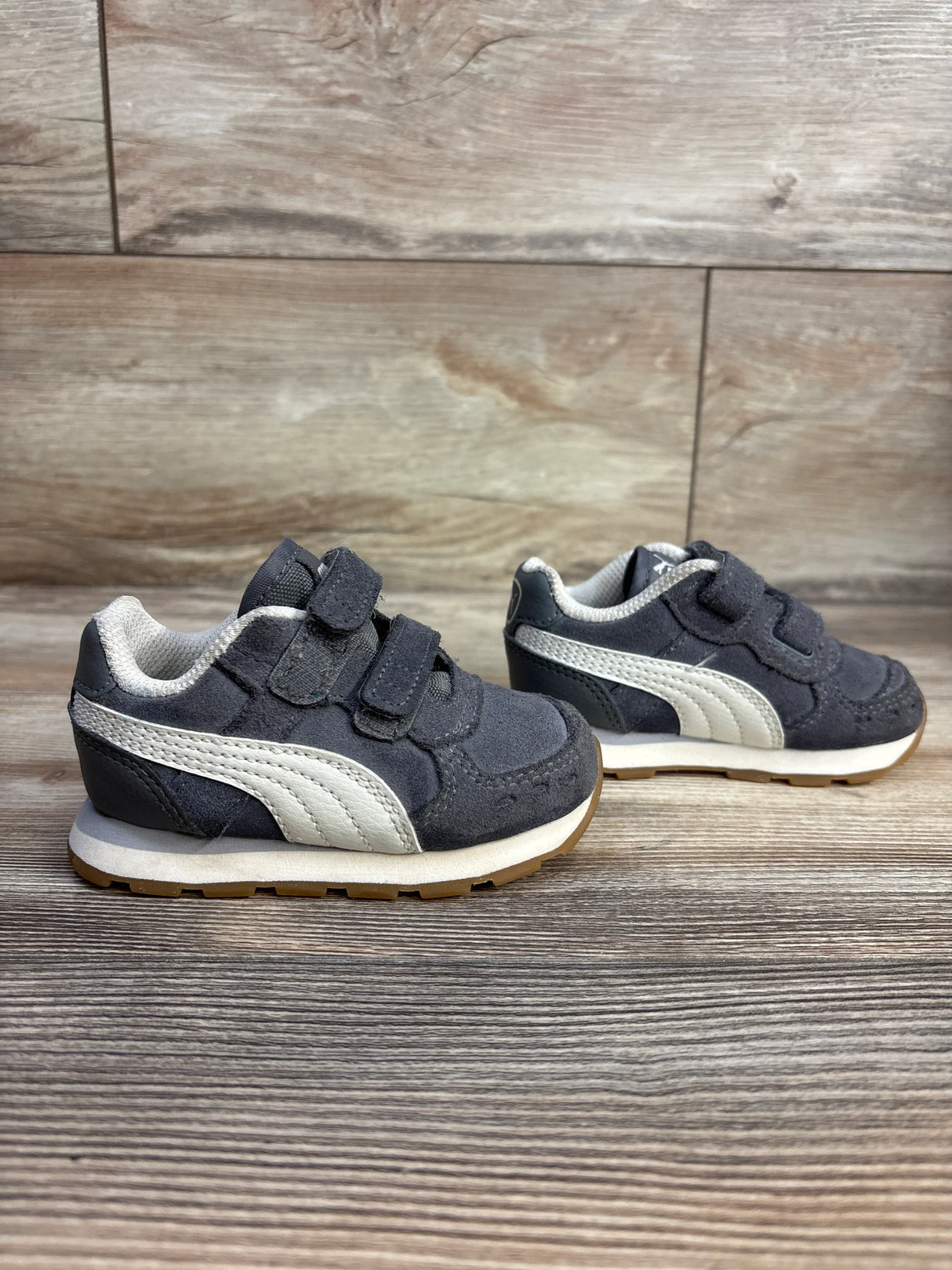 PUMA Vista Hook & Loop Sneakers, Grey sz 5c