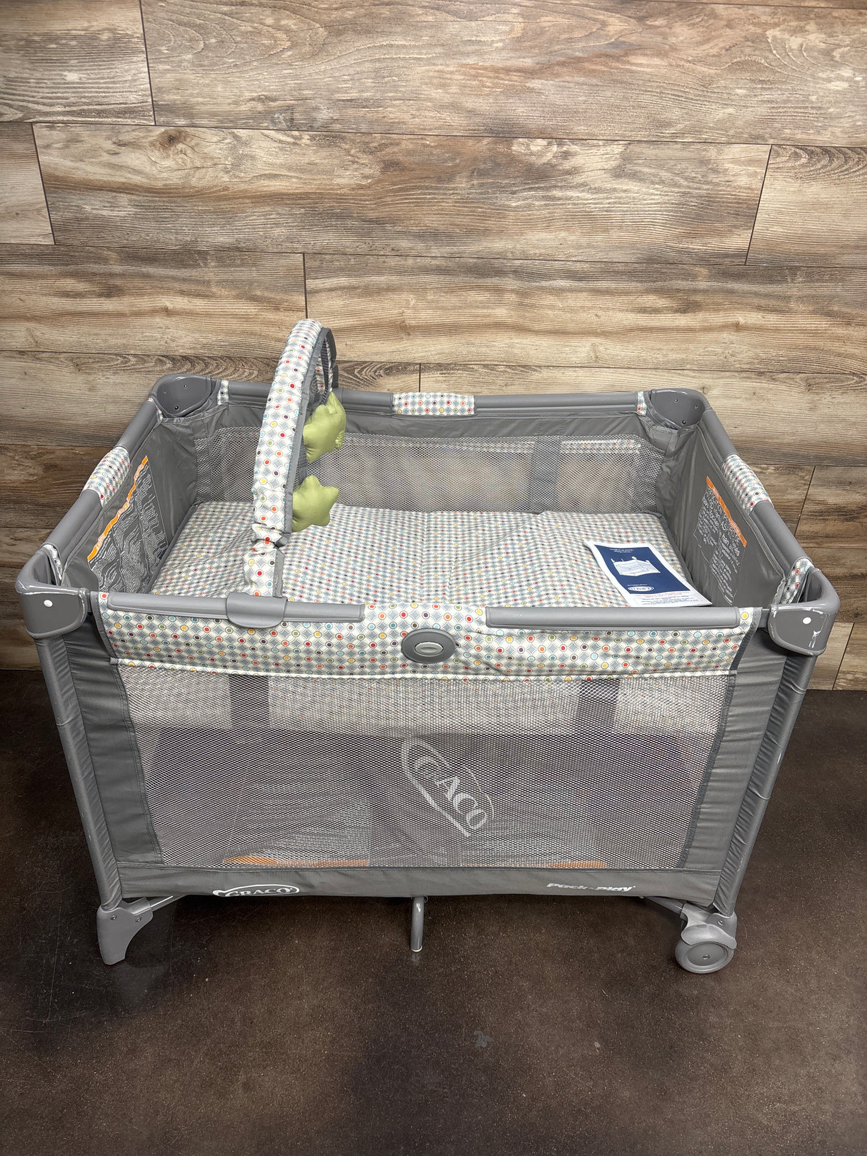 Graco Pack ‘n Play On the Go Playard in Pasadena
