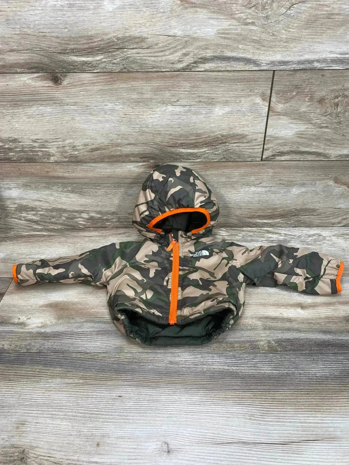 The North Face Reversible Green Camo Perrito Jacket sz 0-3m - Me n Mommy To Be